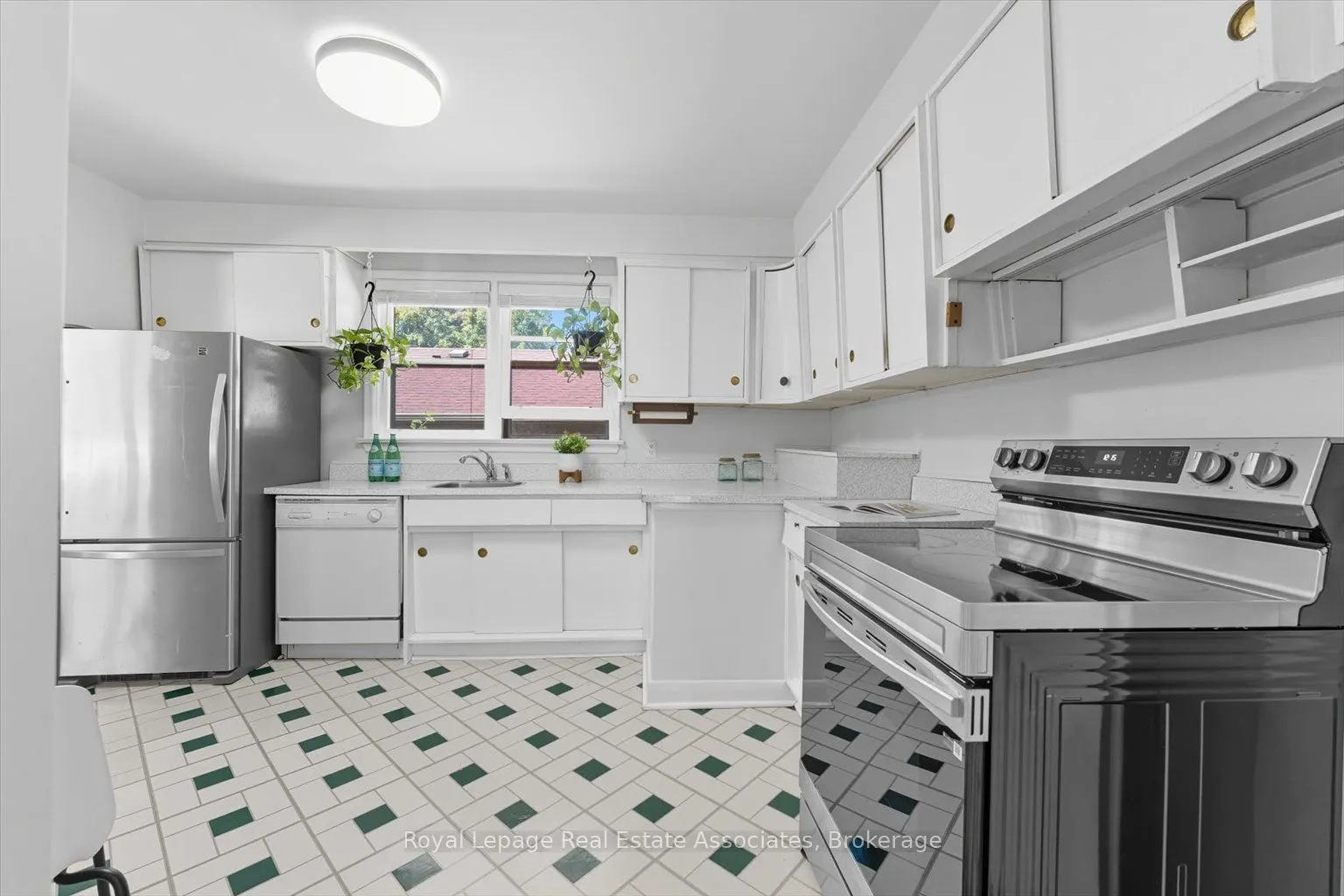 1229 Welwyn Drive