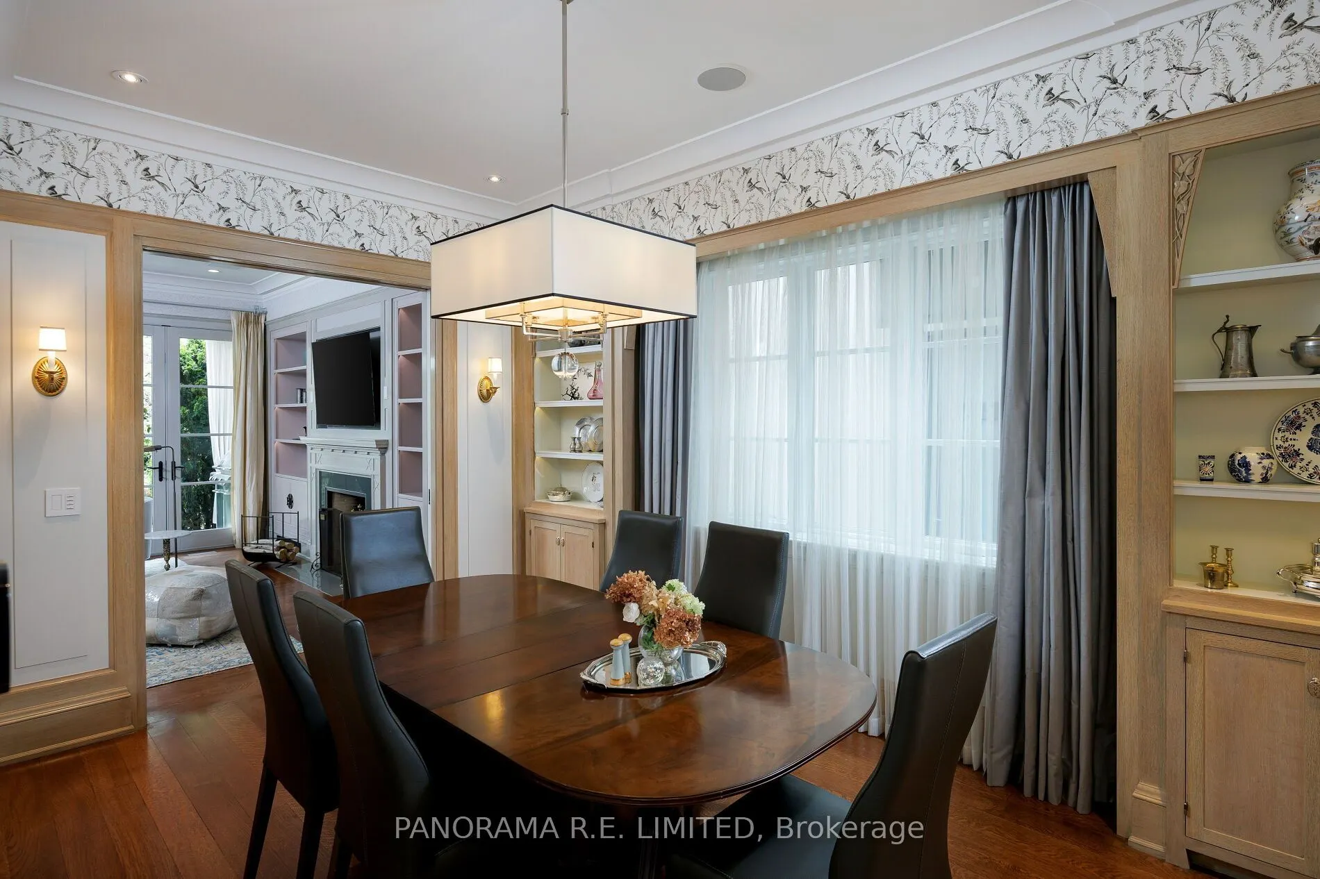 19 Graystone Gardens