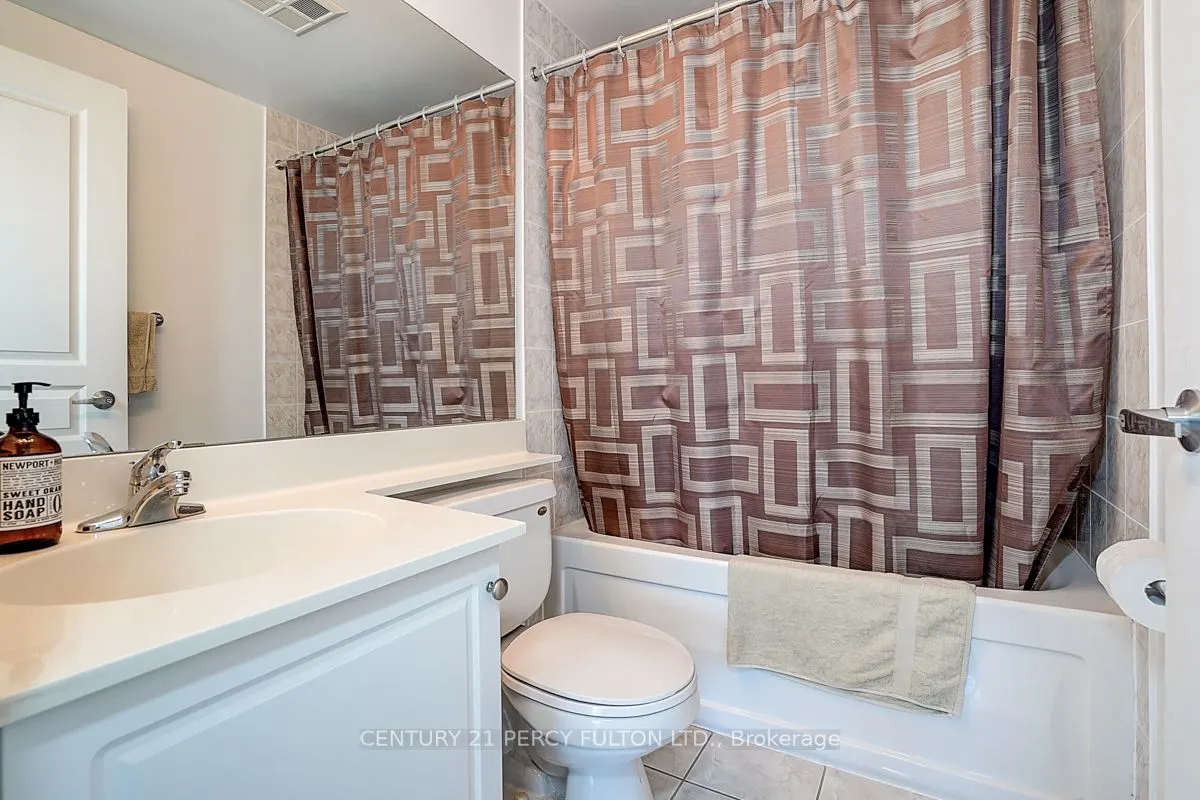 220 Burnhamthorpe Road W