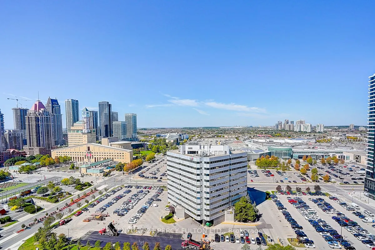 220 Burnhamthorpe Road W