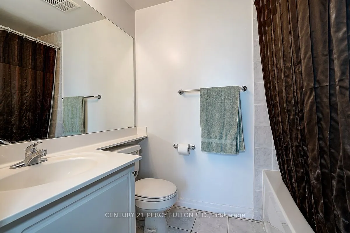 220 Burnhamthorpe Road W