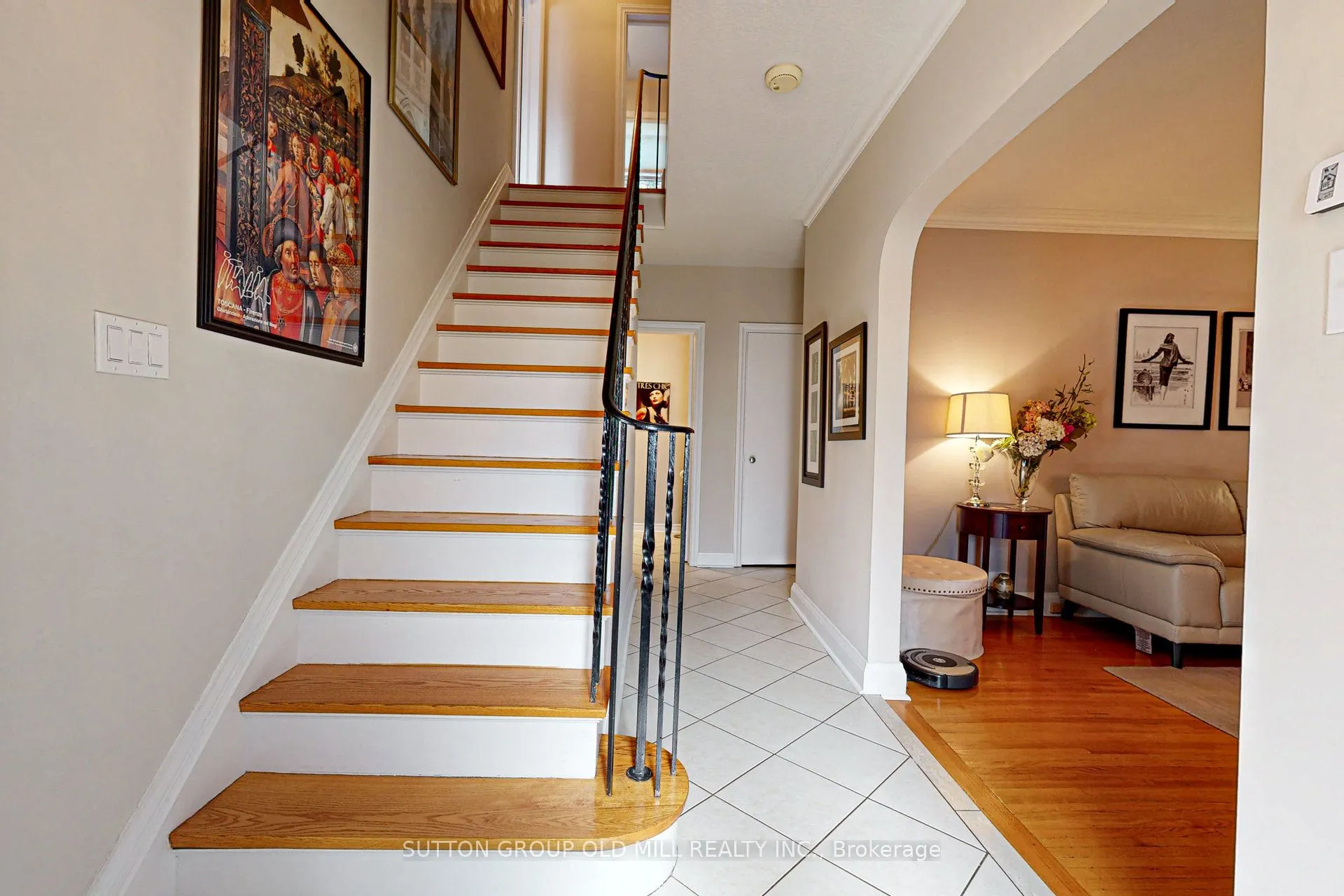 2 Bywood Drive