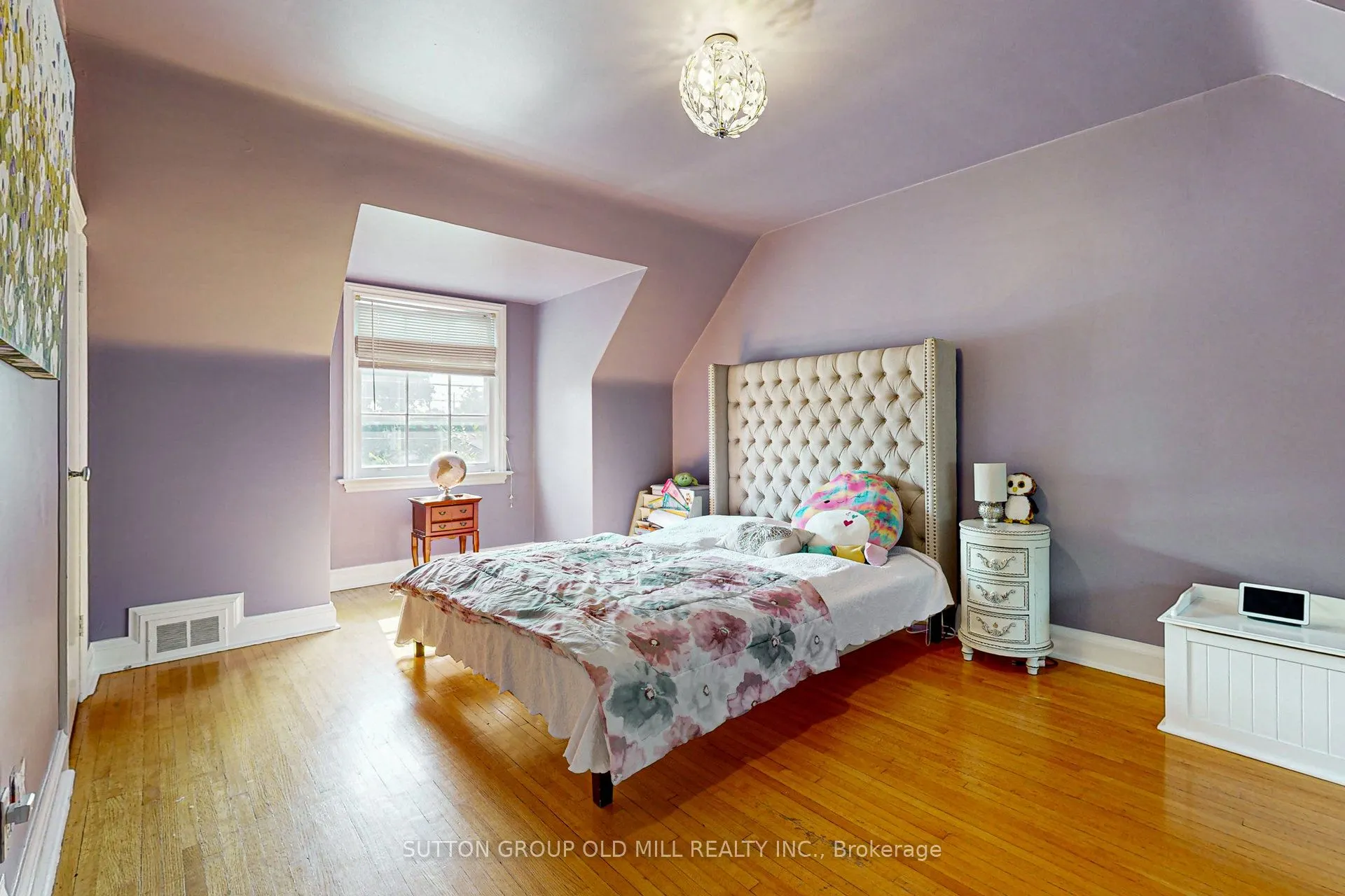 2 Bywood Drive
