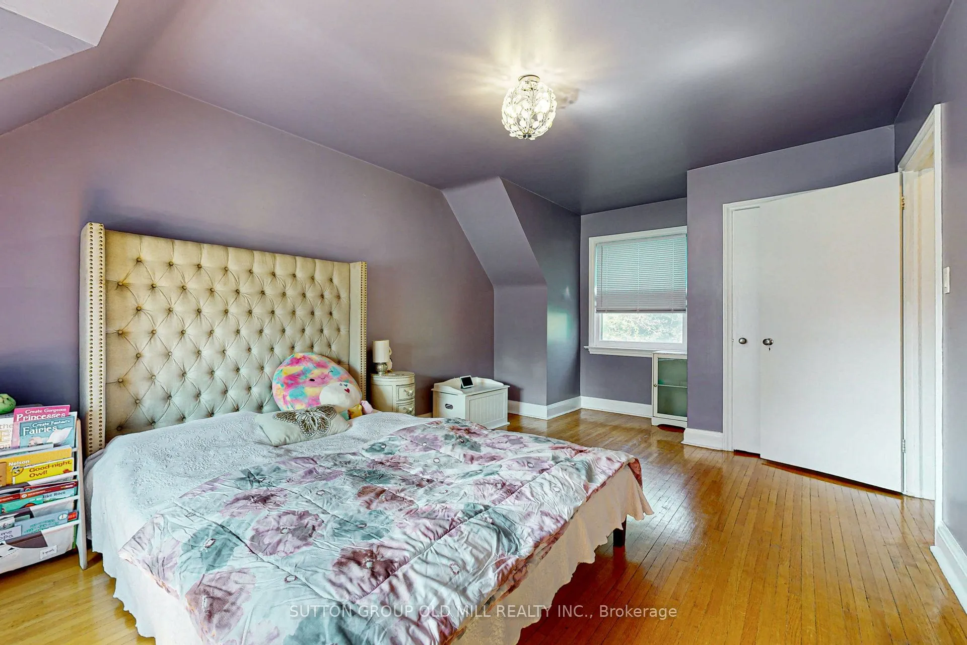 2 Bywood Drive