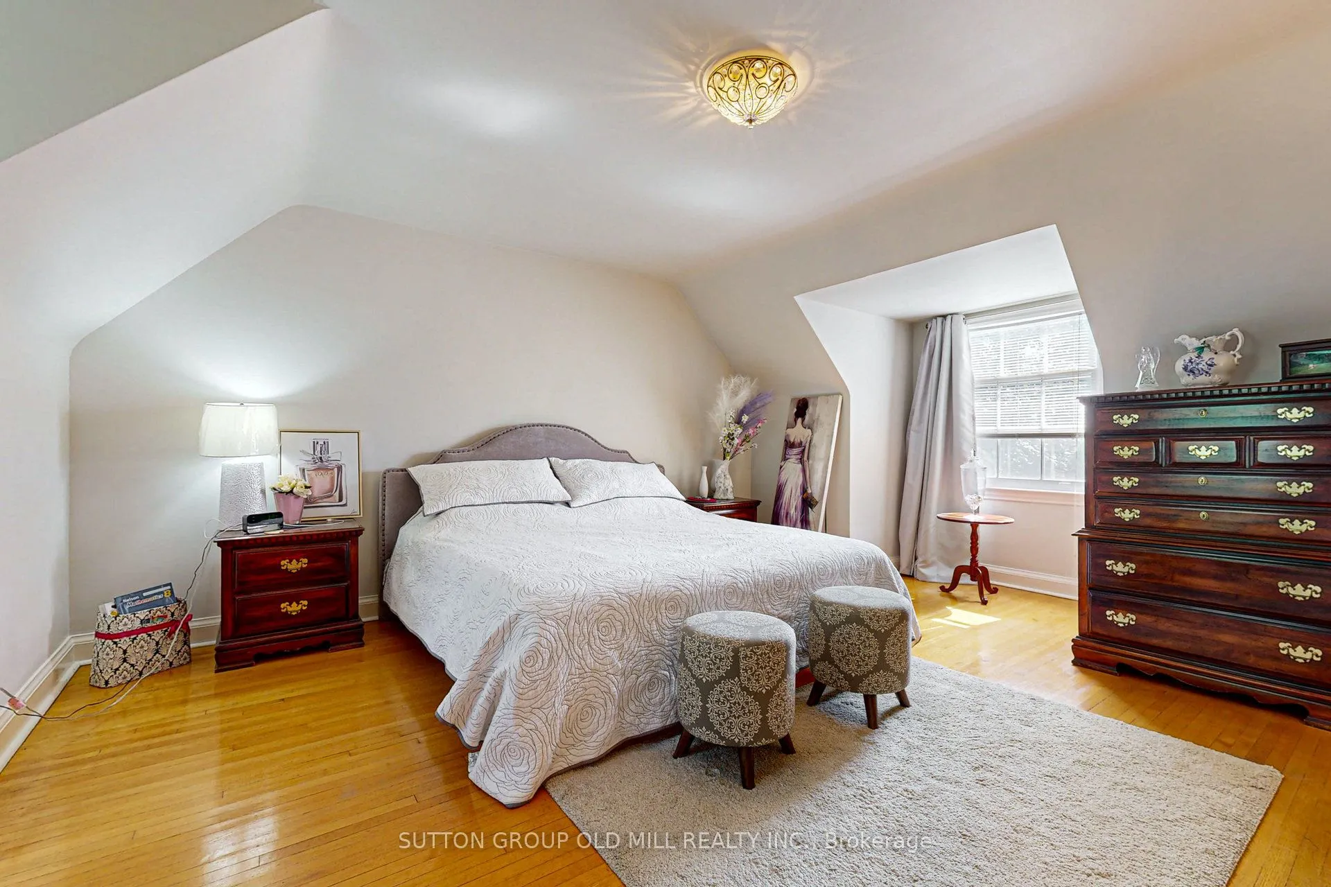 2 Bywood Drive