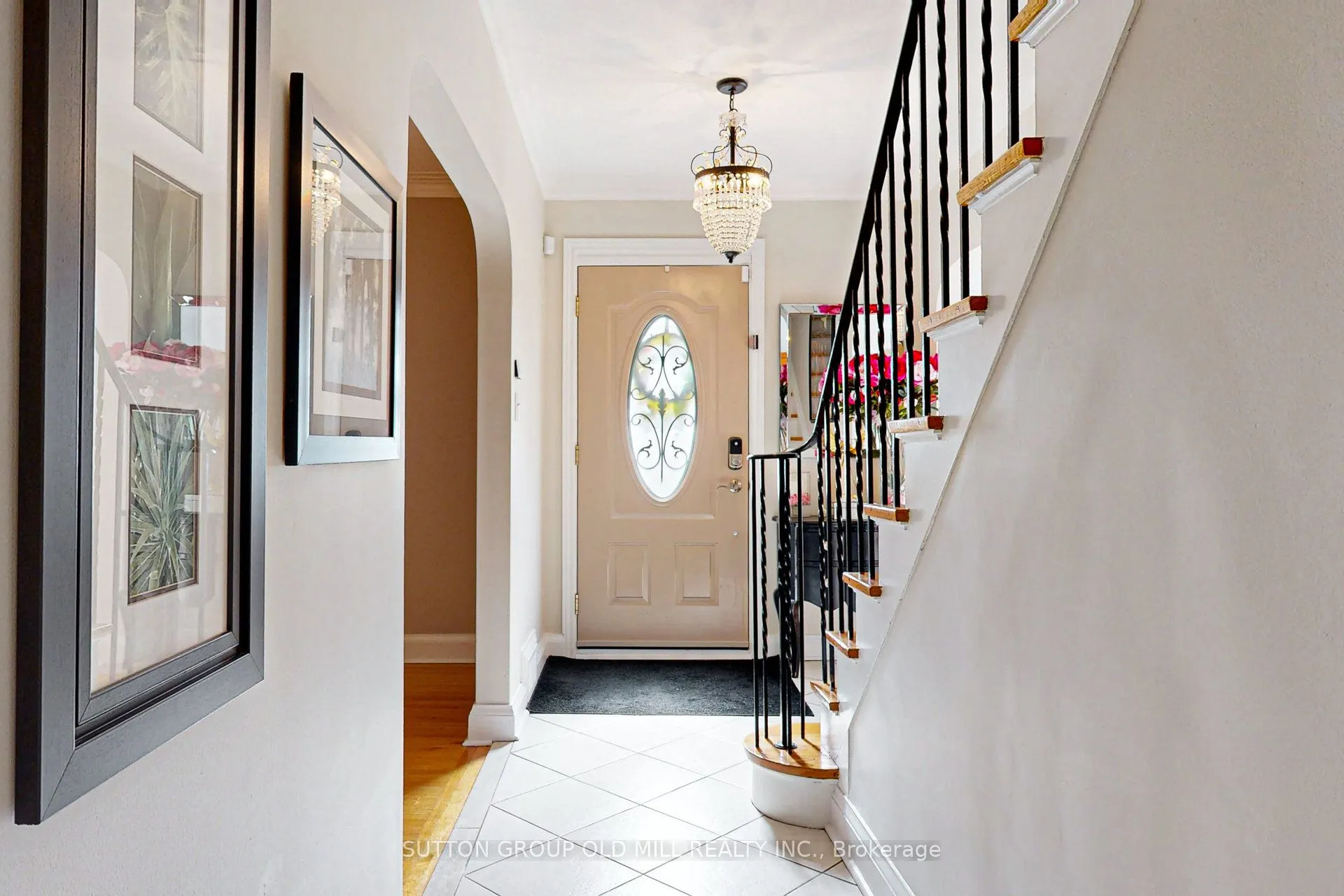 2 Bywood Drive