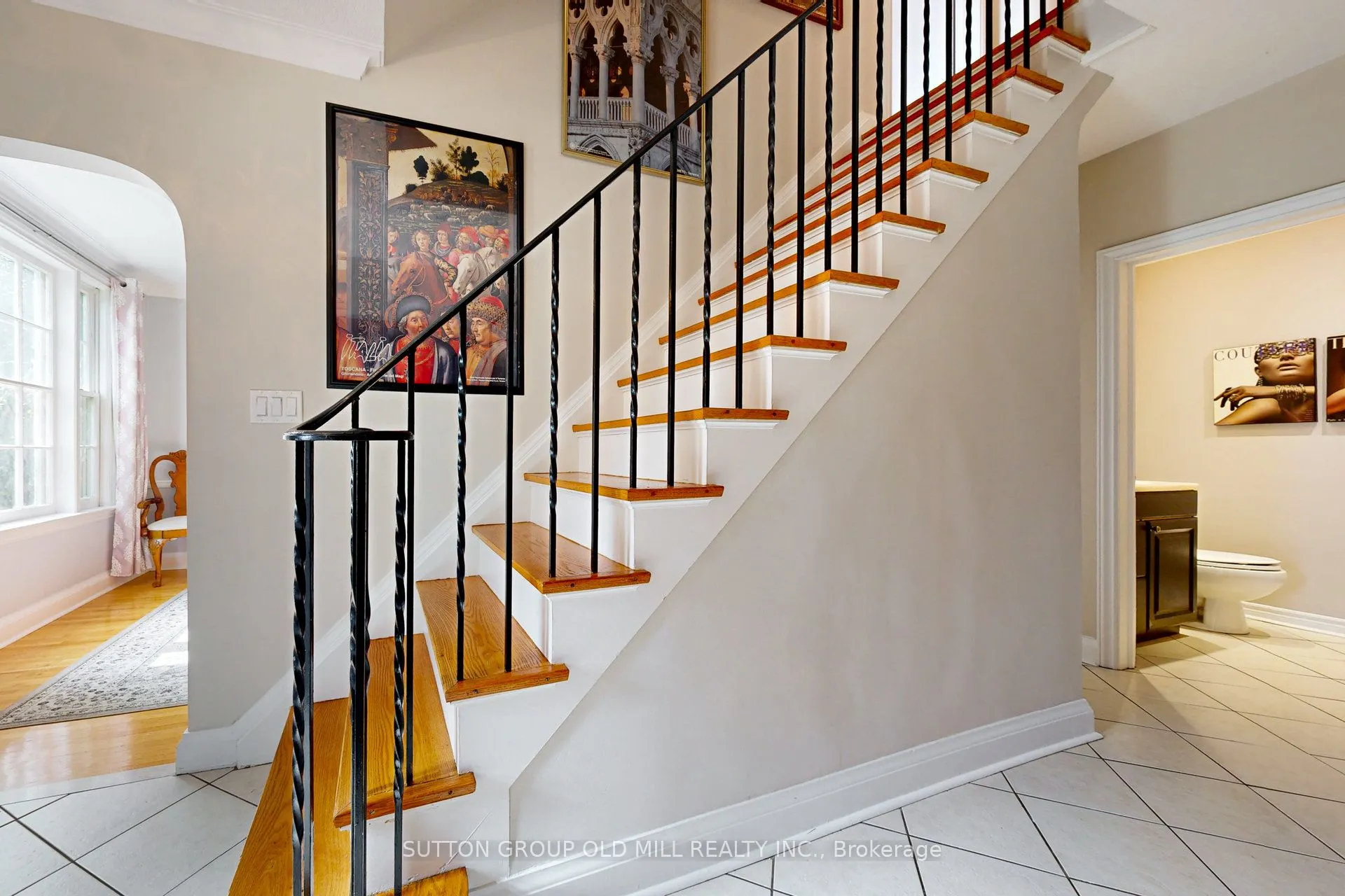 2 Bywood Drive