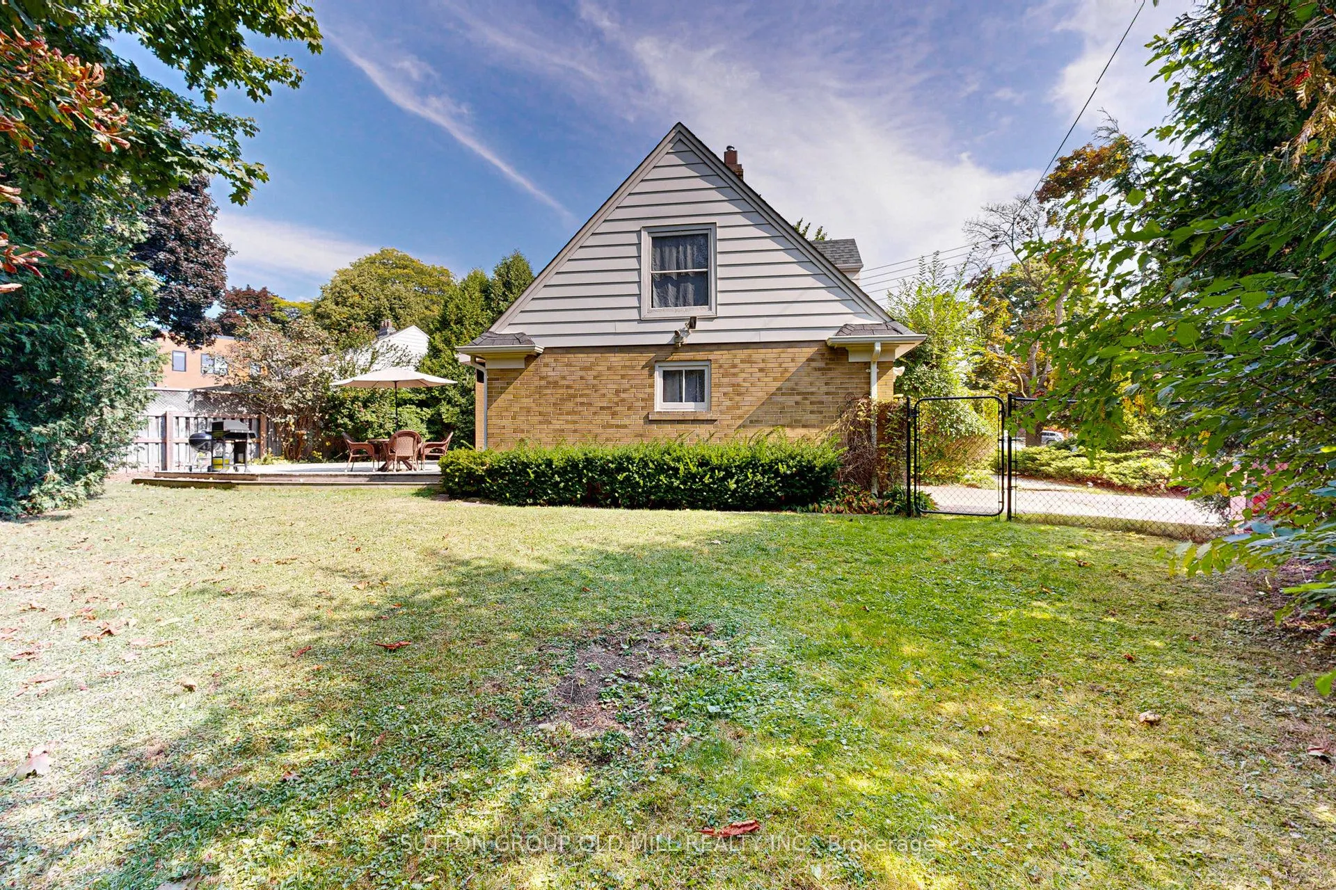 2 Bywood Drive