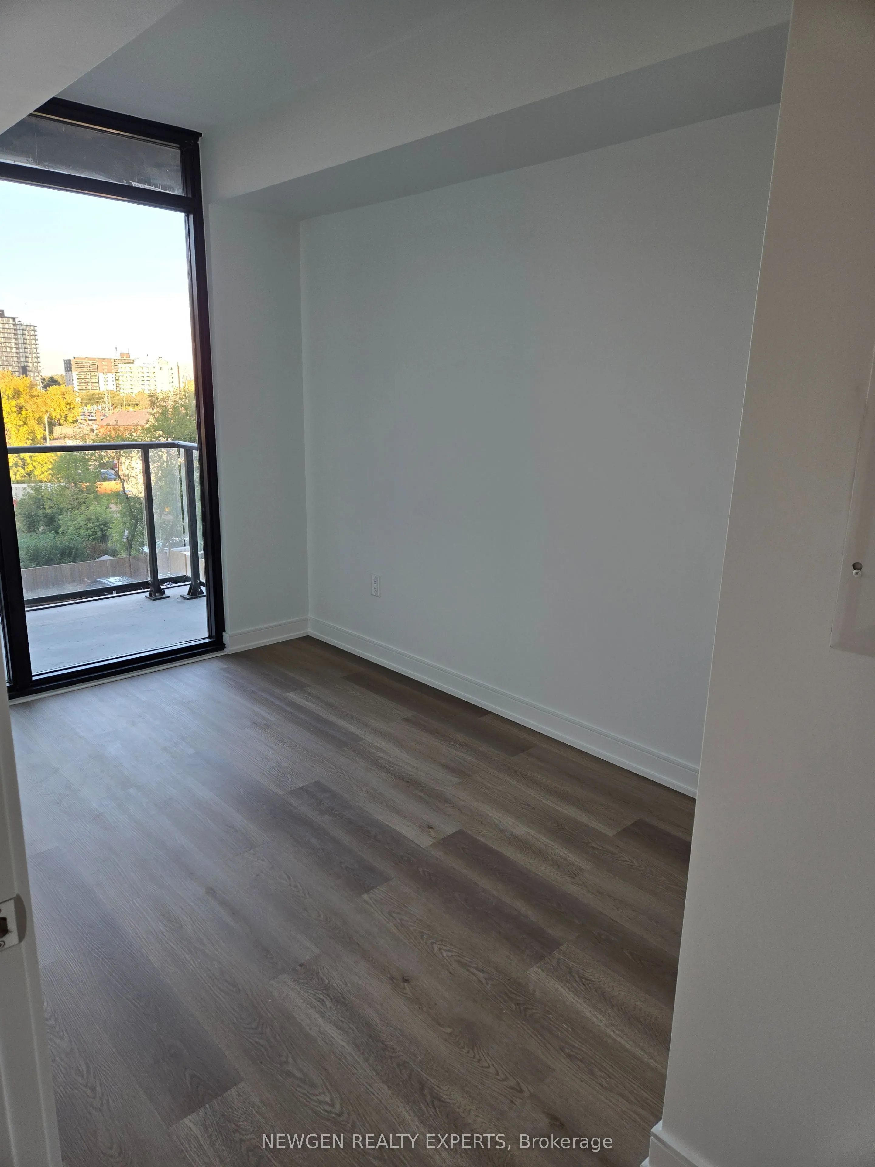 3009 Novar Road, #428