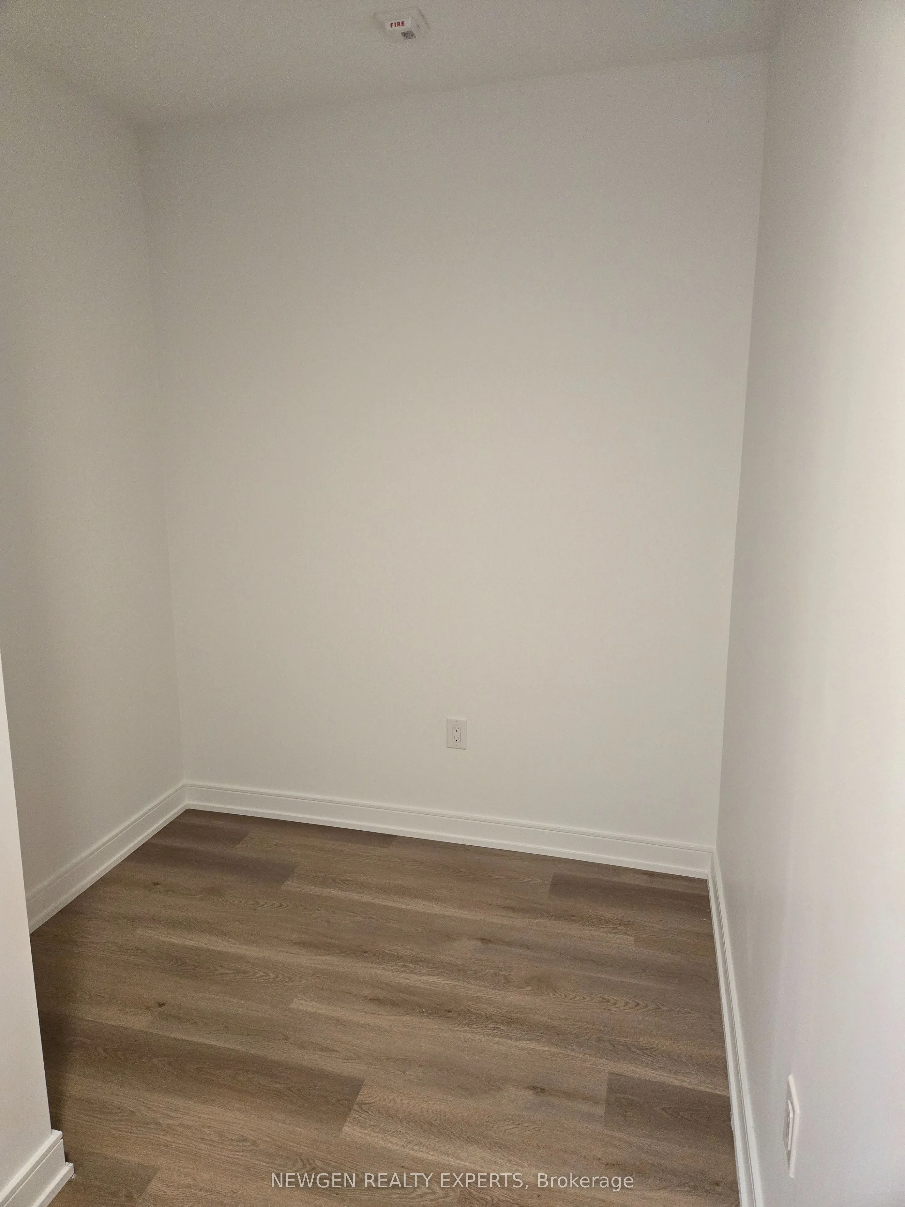 3009 Novar Road, #428