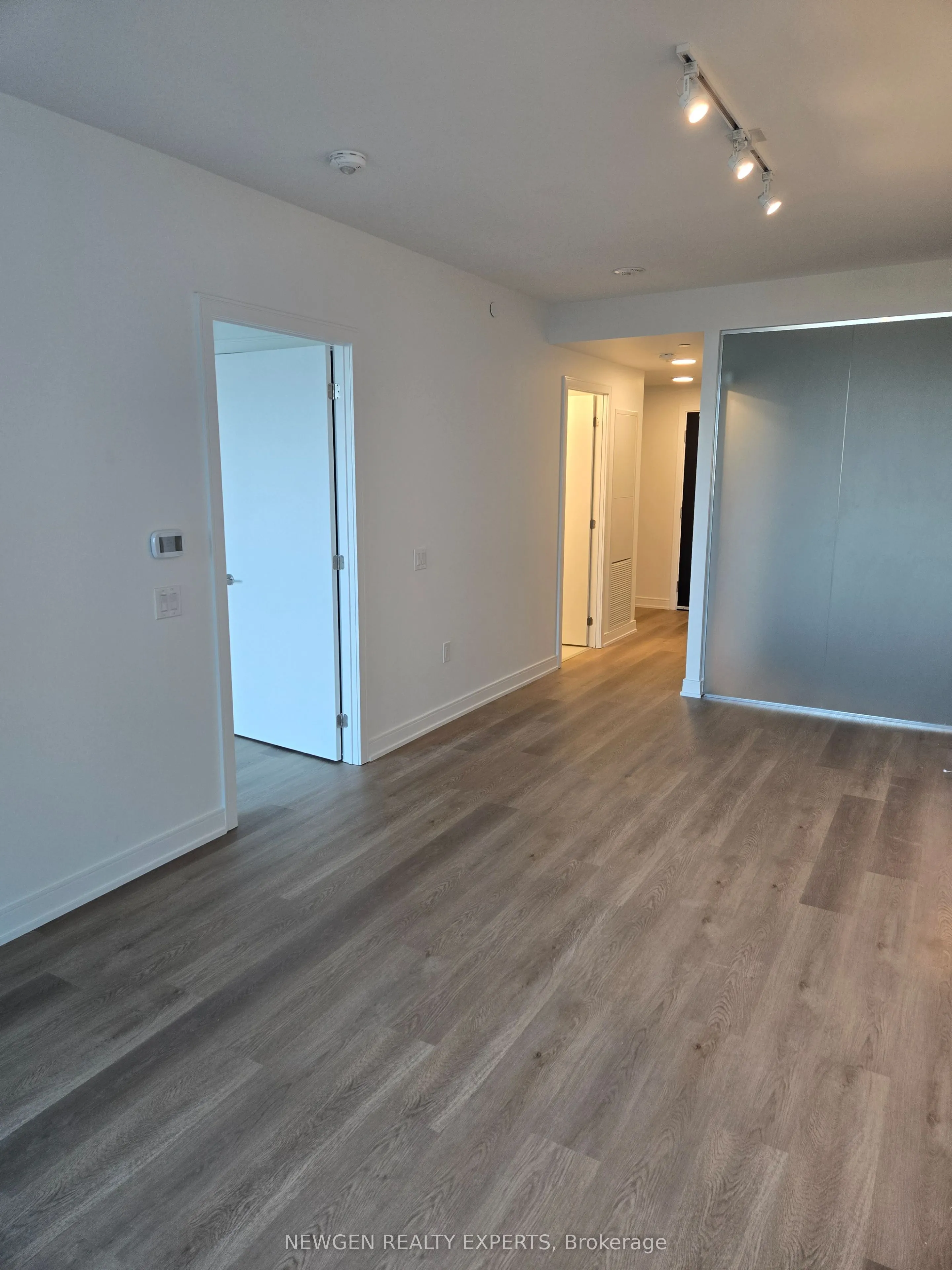 3009 Novar Road, #428