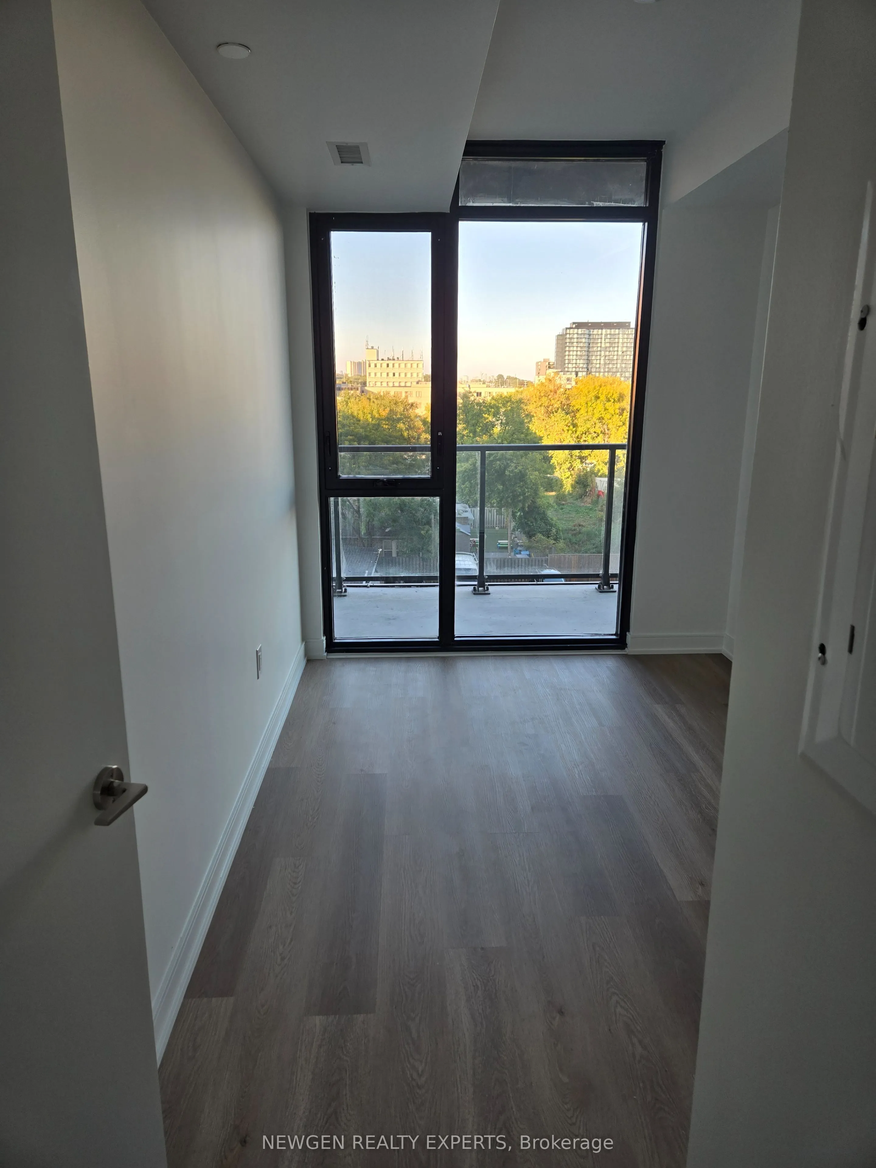 3009 Novar Road, #428