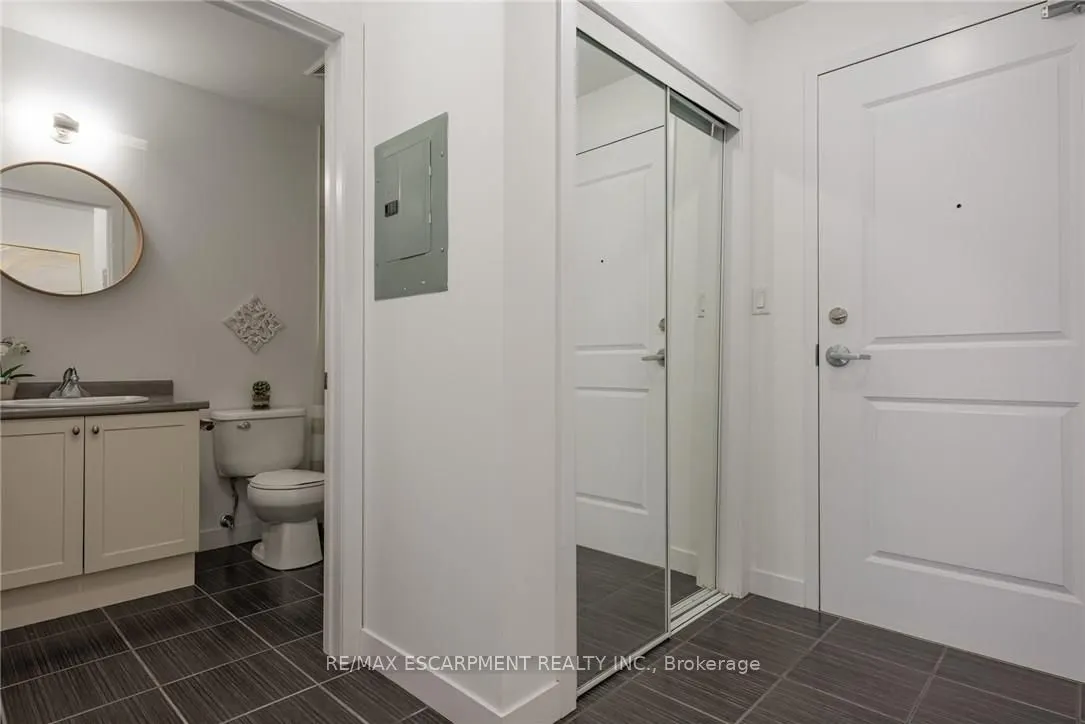 5317 Upper Middle Road, #316