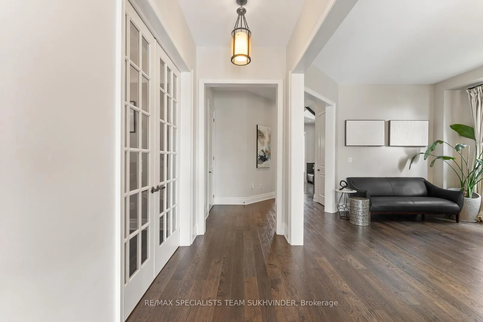 6 Prince Michael Court