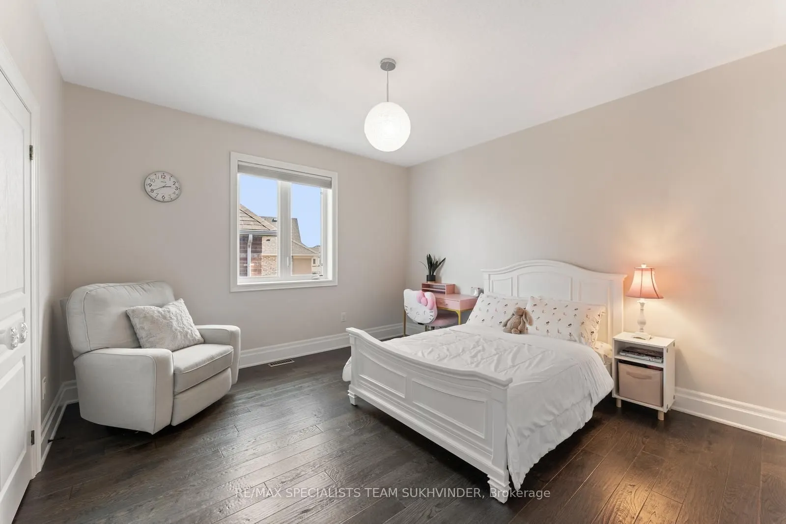 6 Prince Michael Court