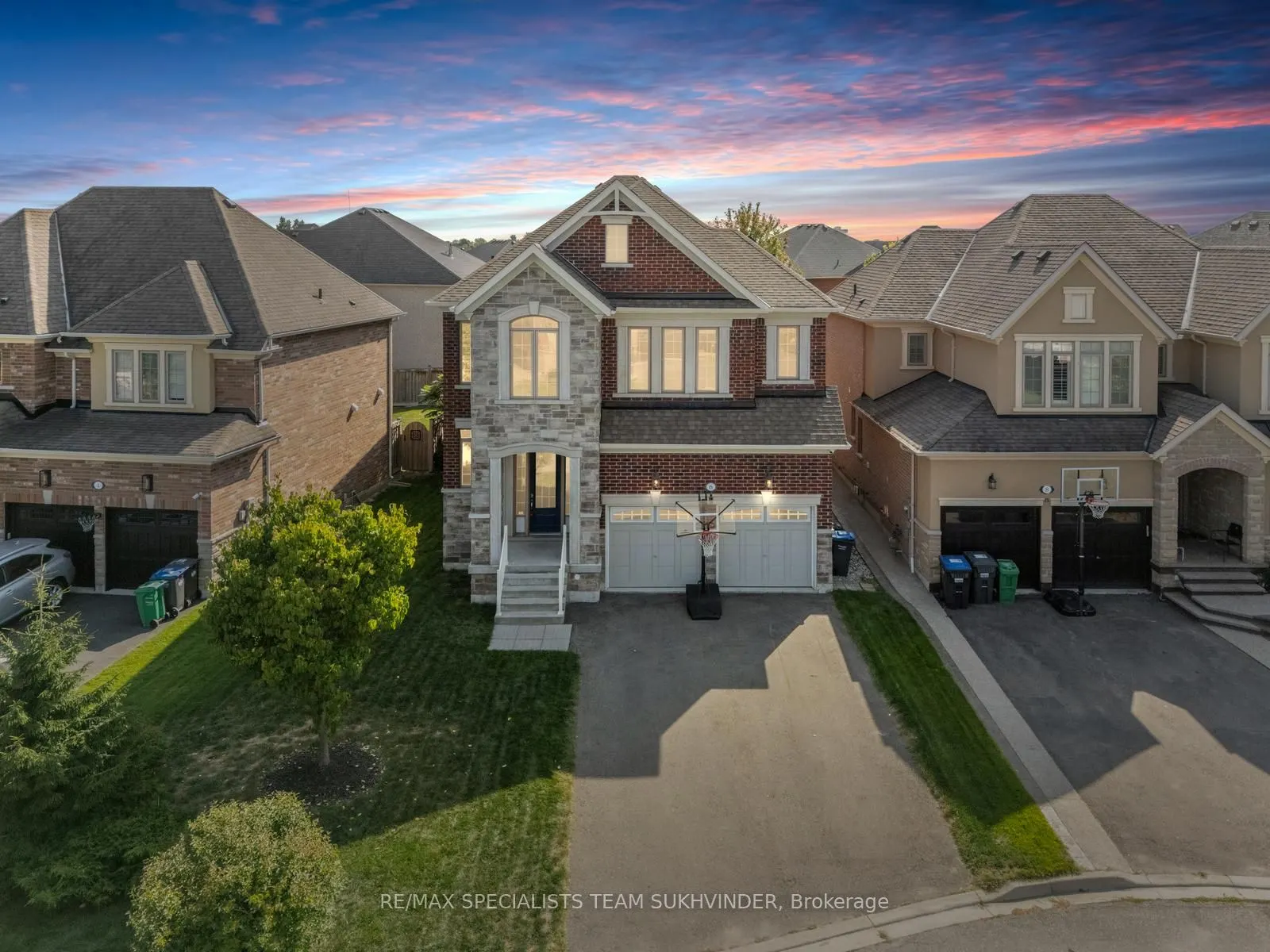 6 Prince Michael Court