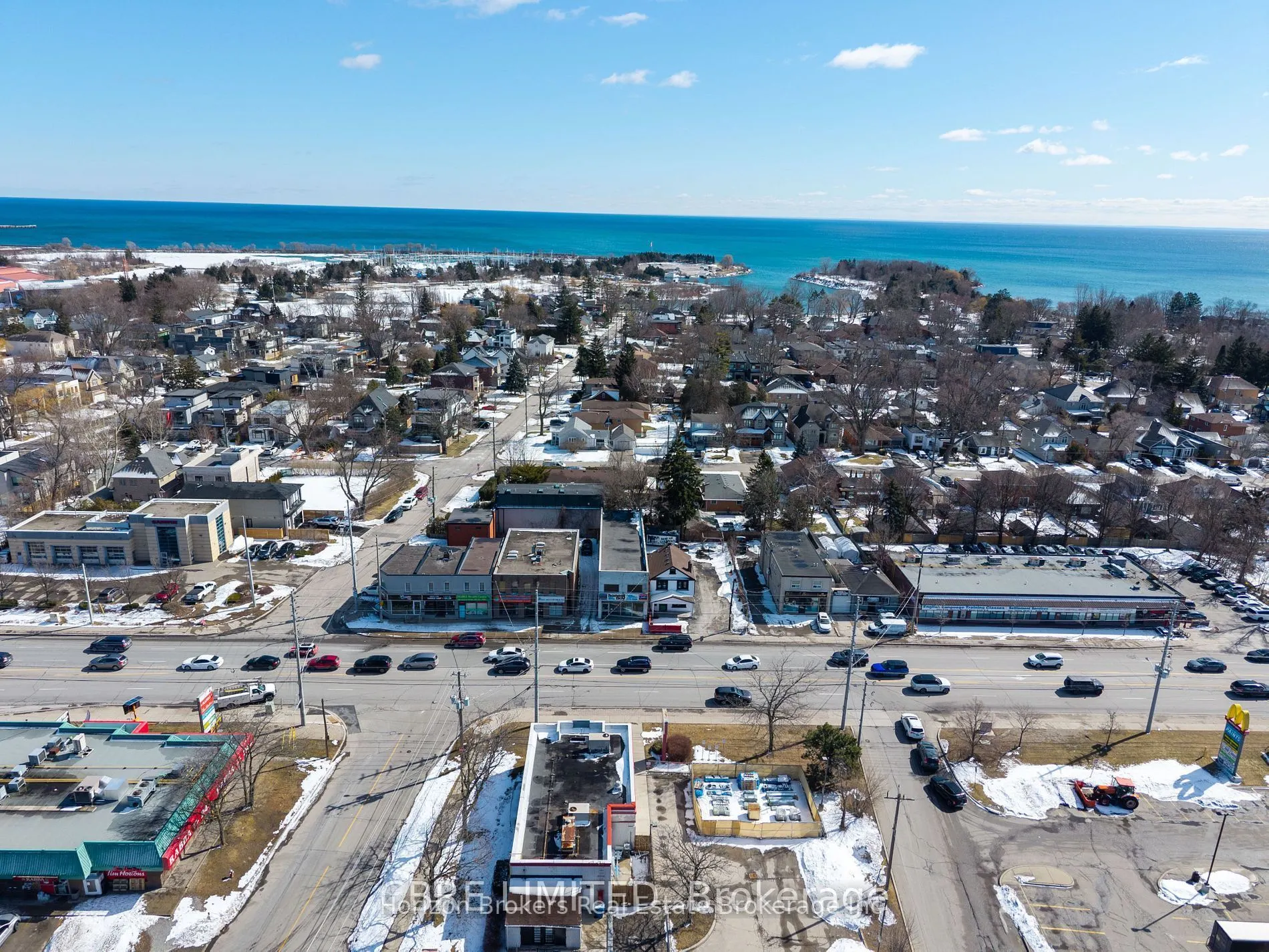 620 Lakeshore Road E