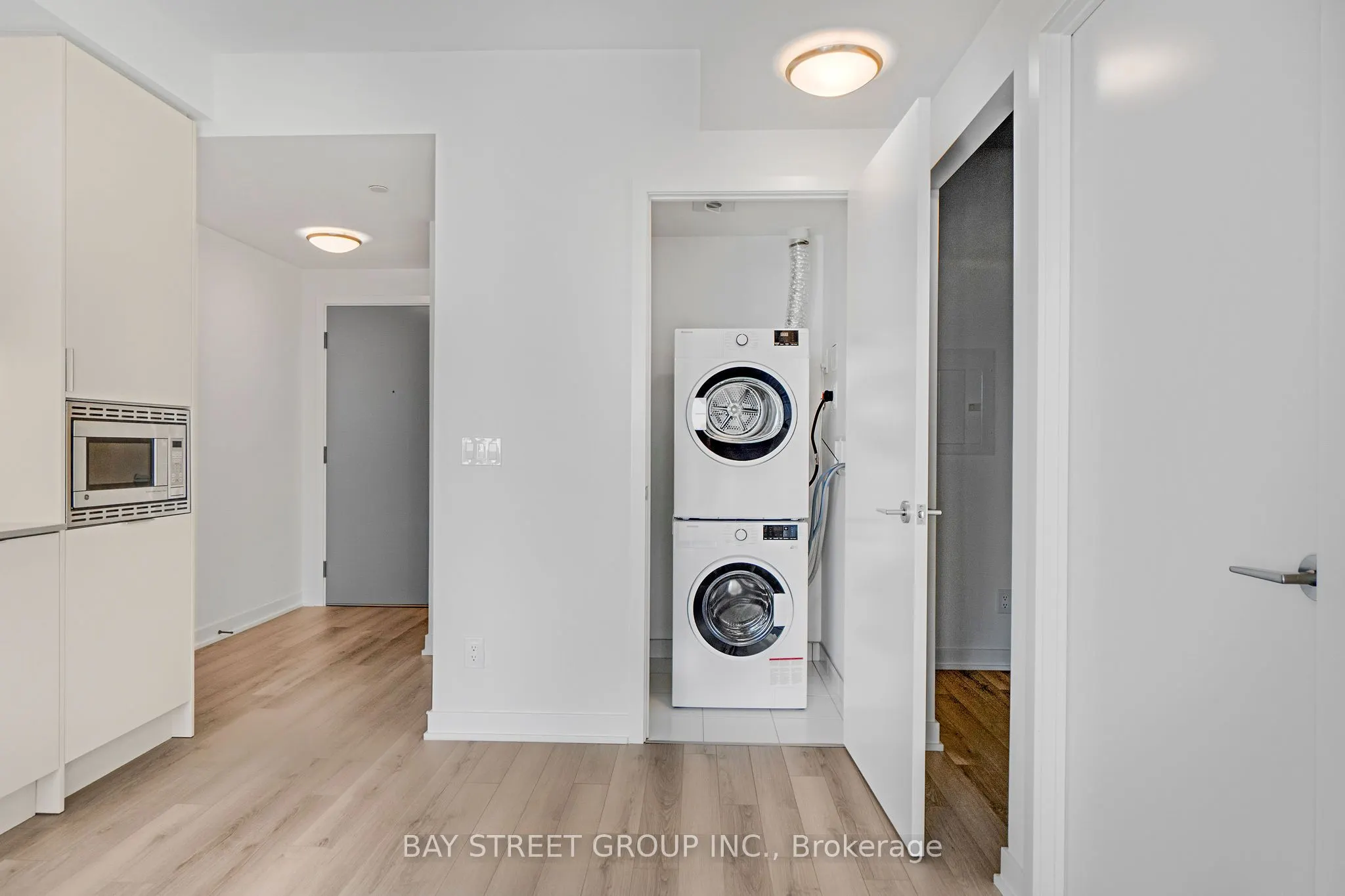 3079 Trafalgar Road, #1505