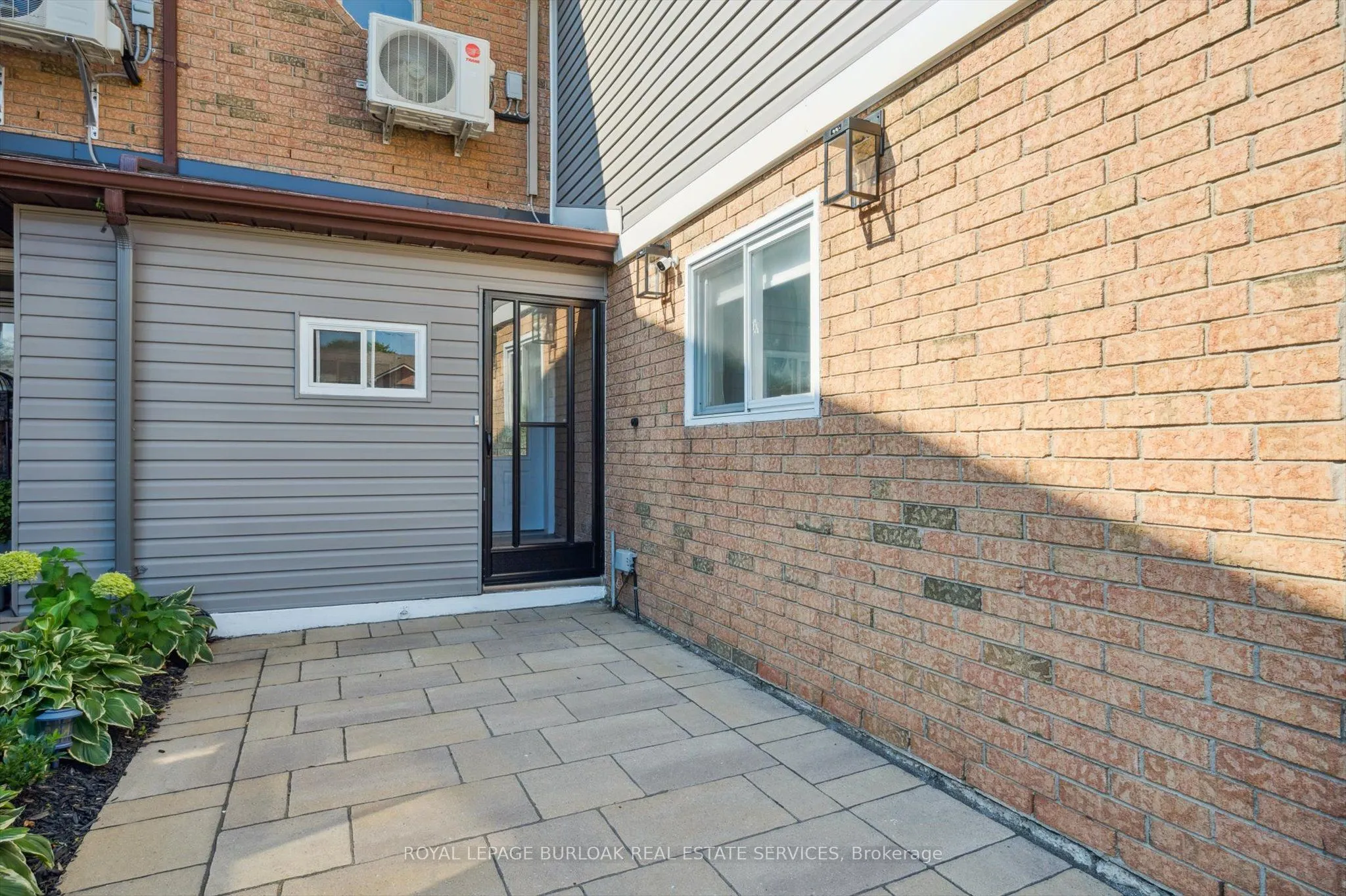 2152 Pelee Boulevard