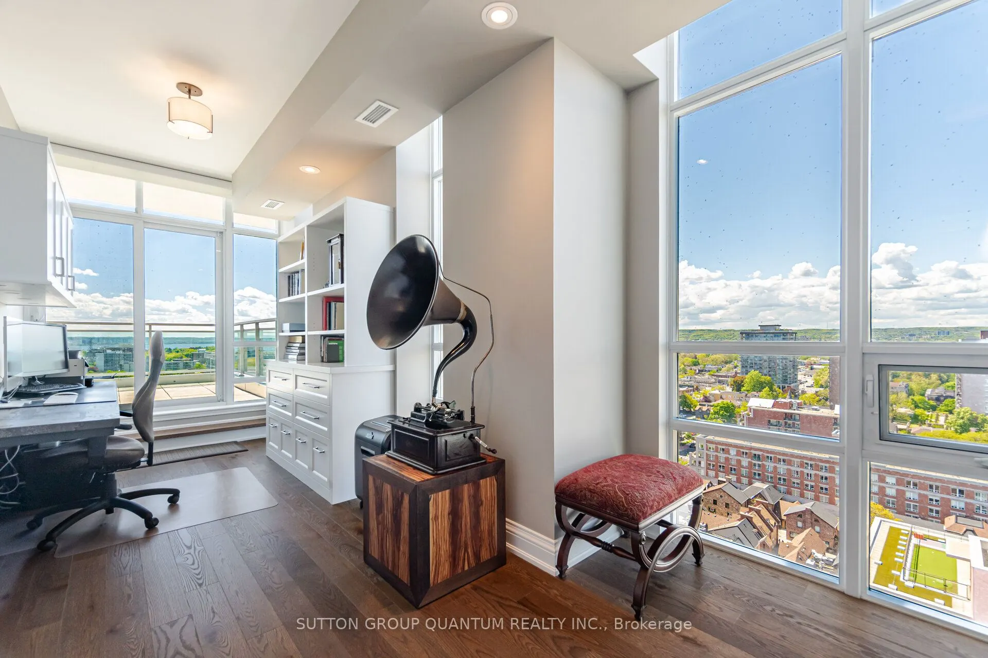 360 Pearl Street, #PH2