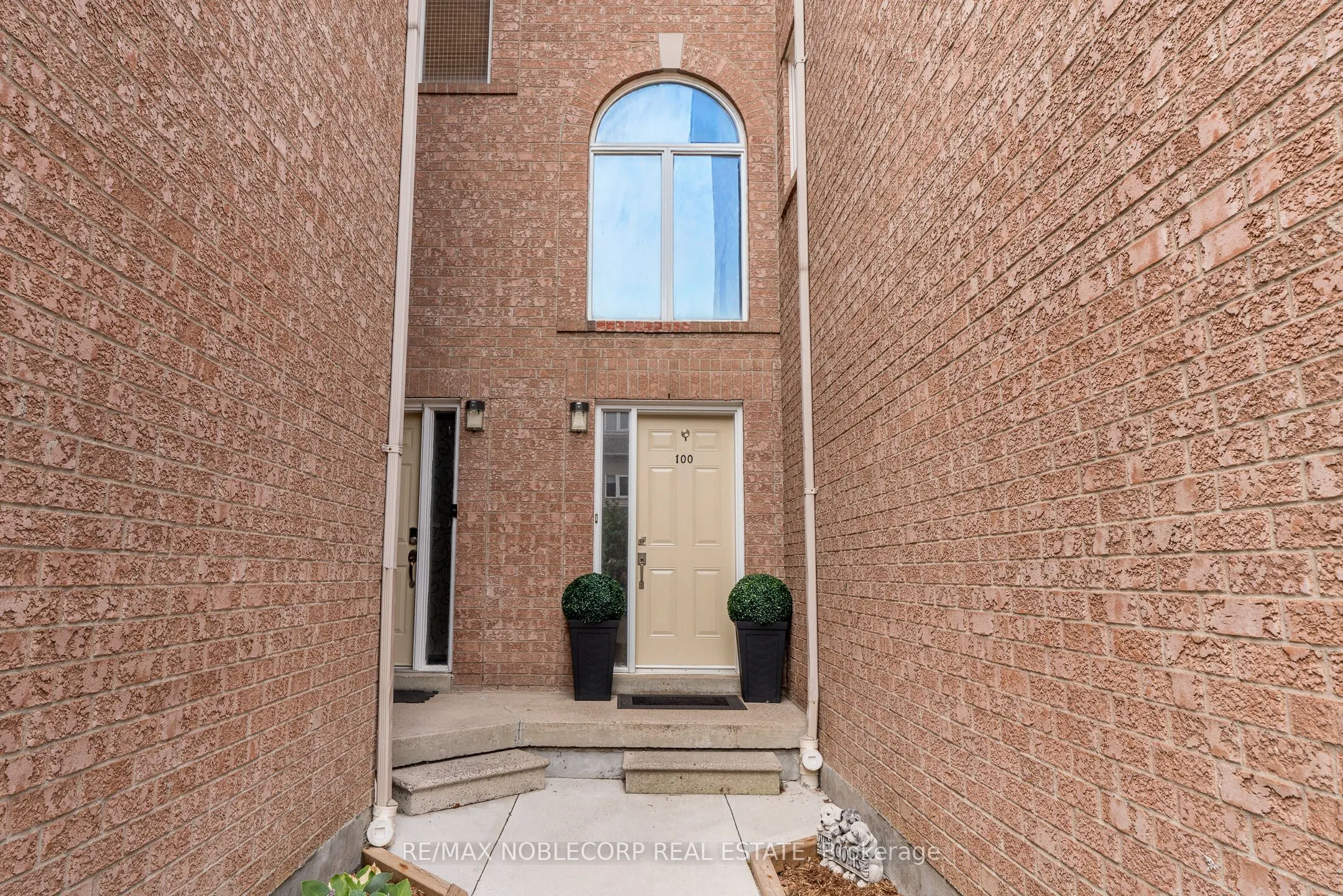 107 Bristol Road E, #100