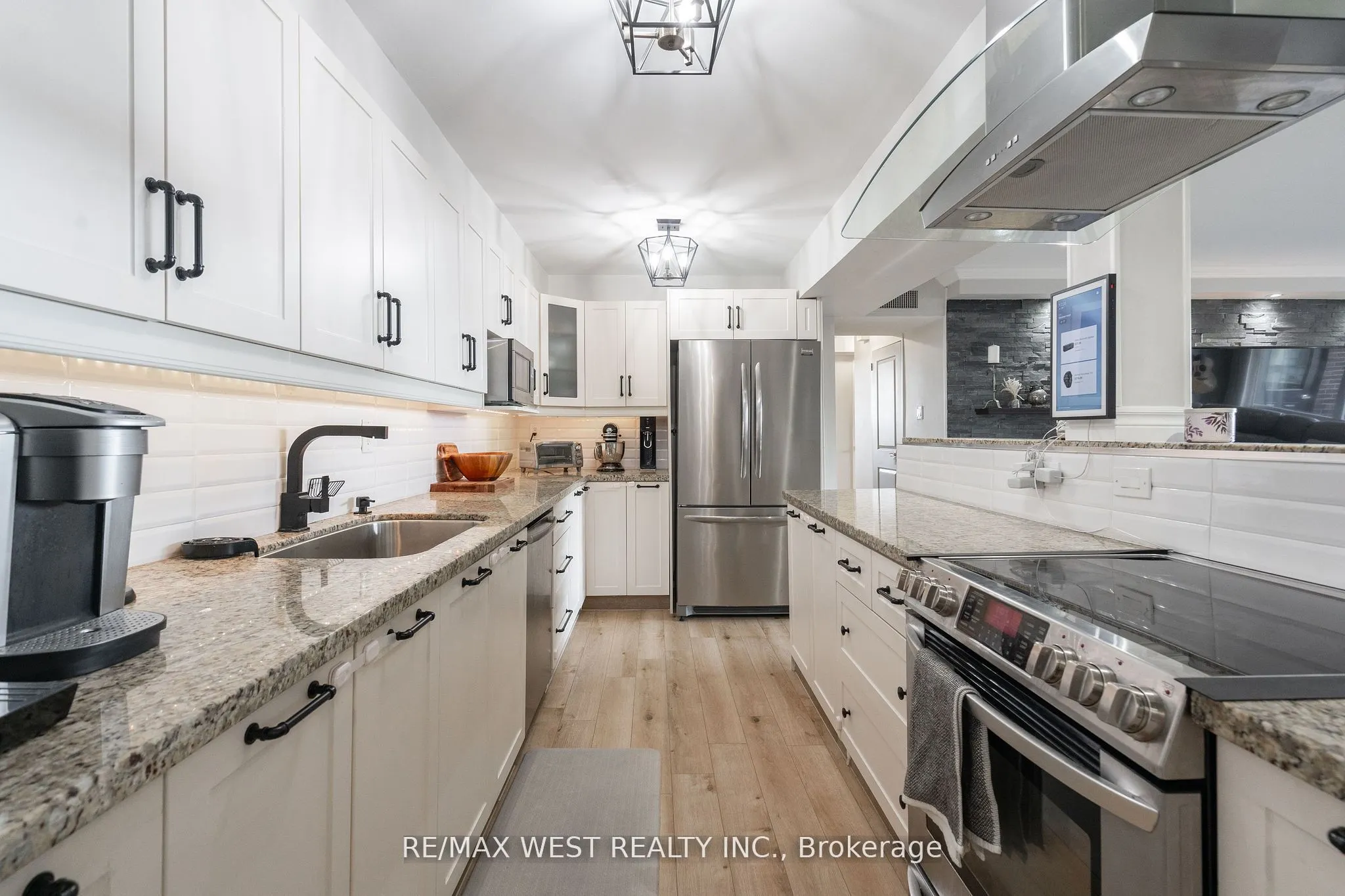 61 Richview Road, #1603