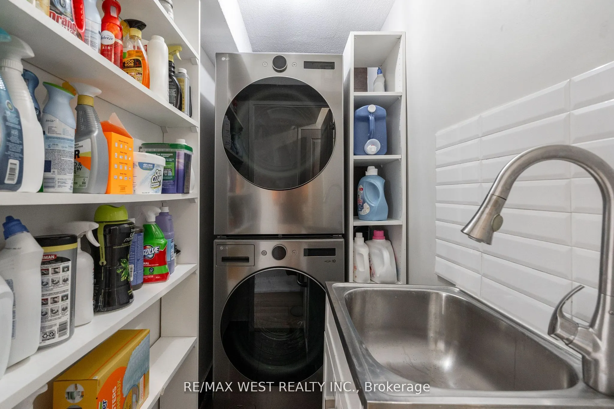61 Richview Road, #1603