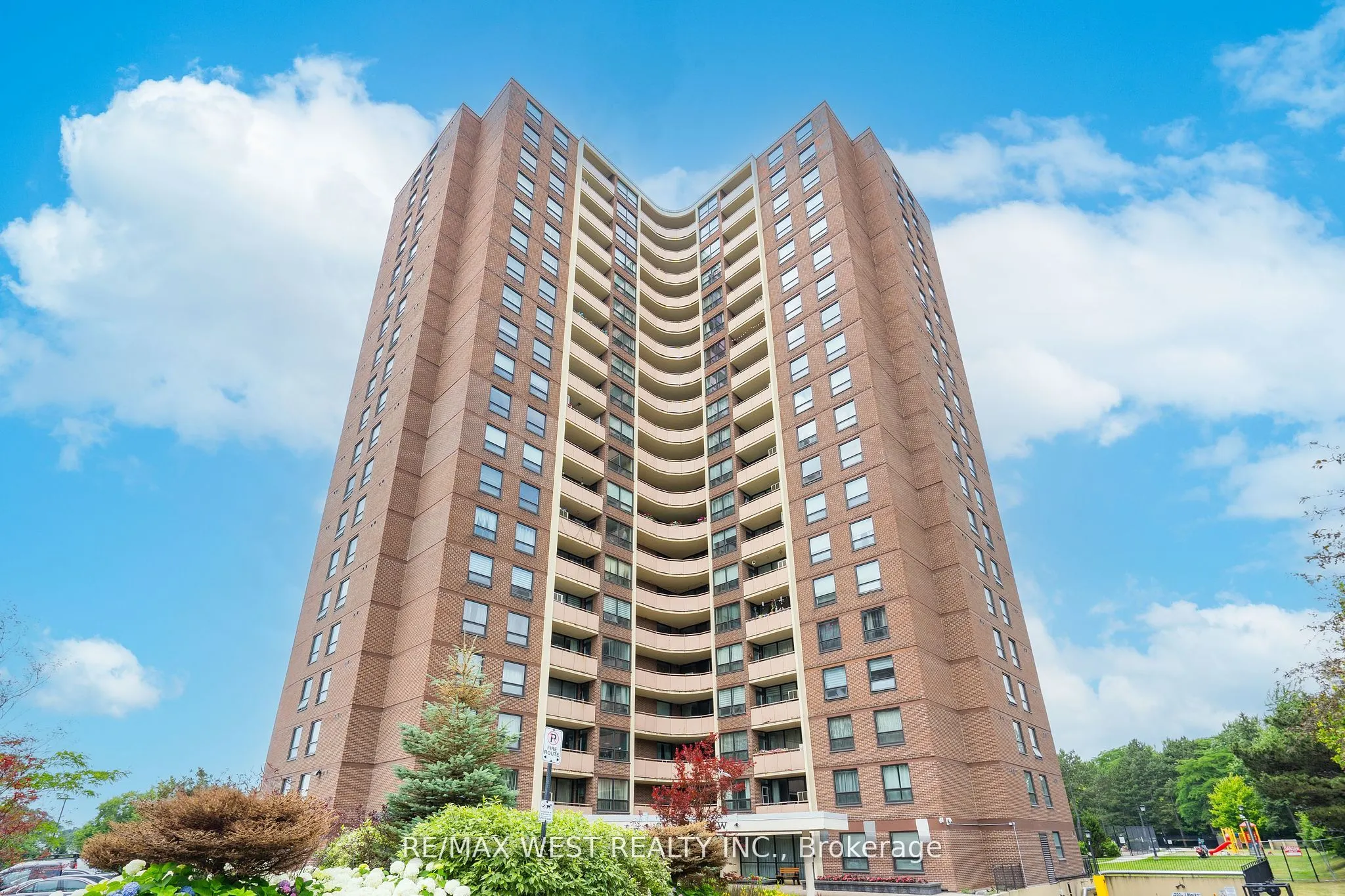 61 Richview Road, #1603