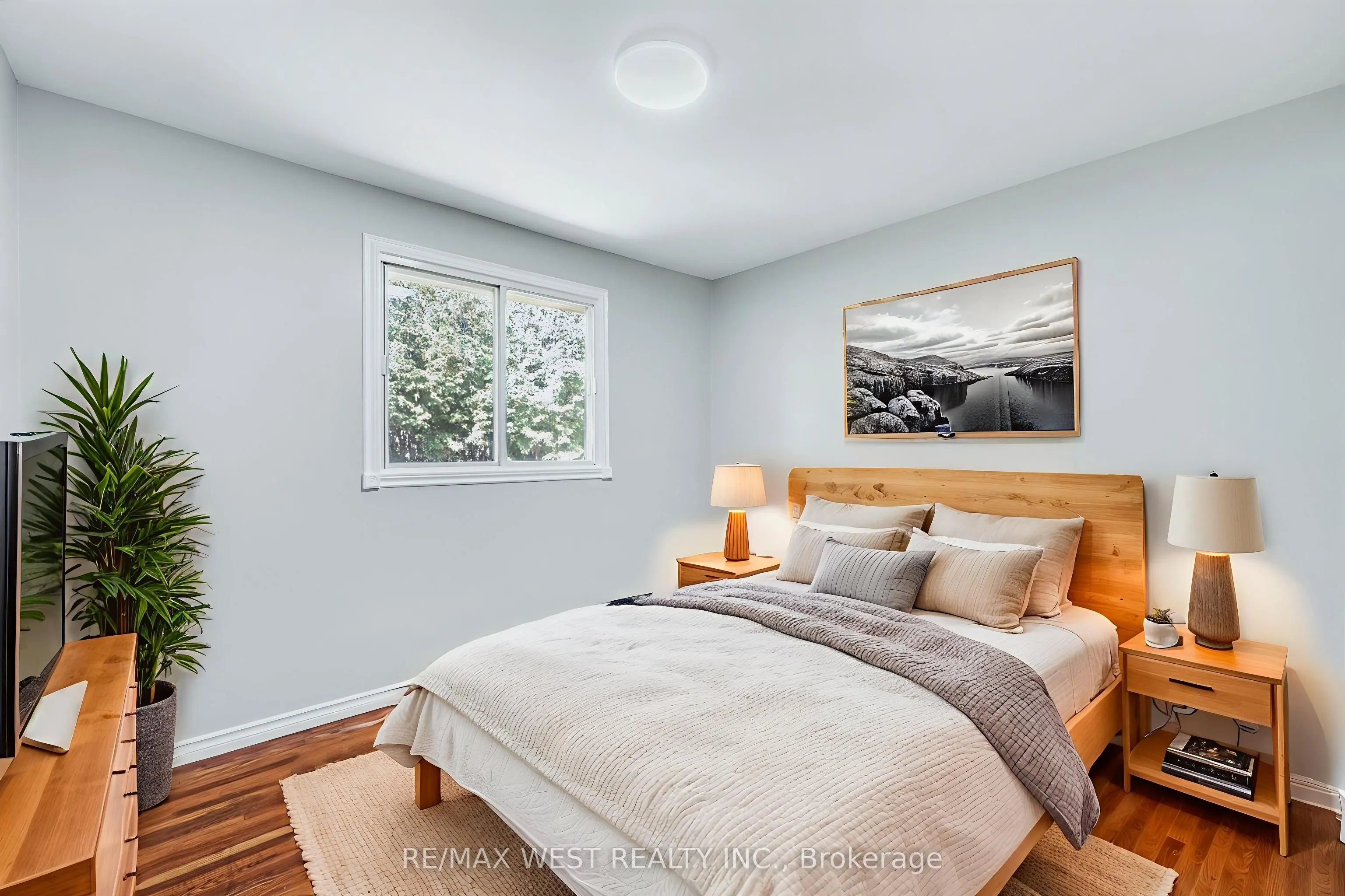 15 Lawrence Avenue
