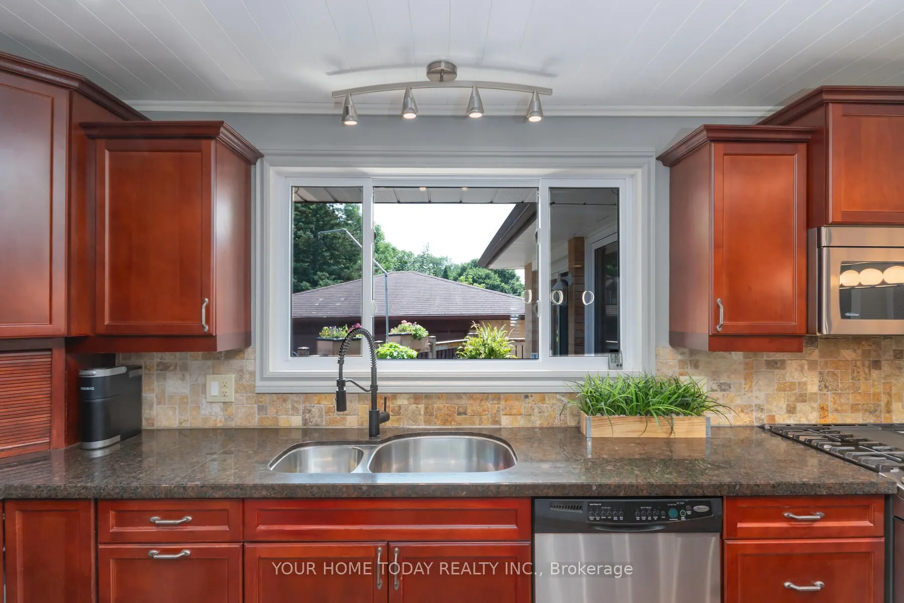 44 Delrex Boulevard