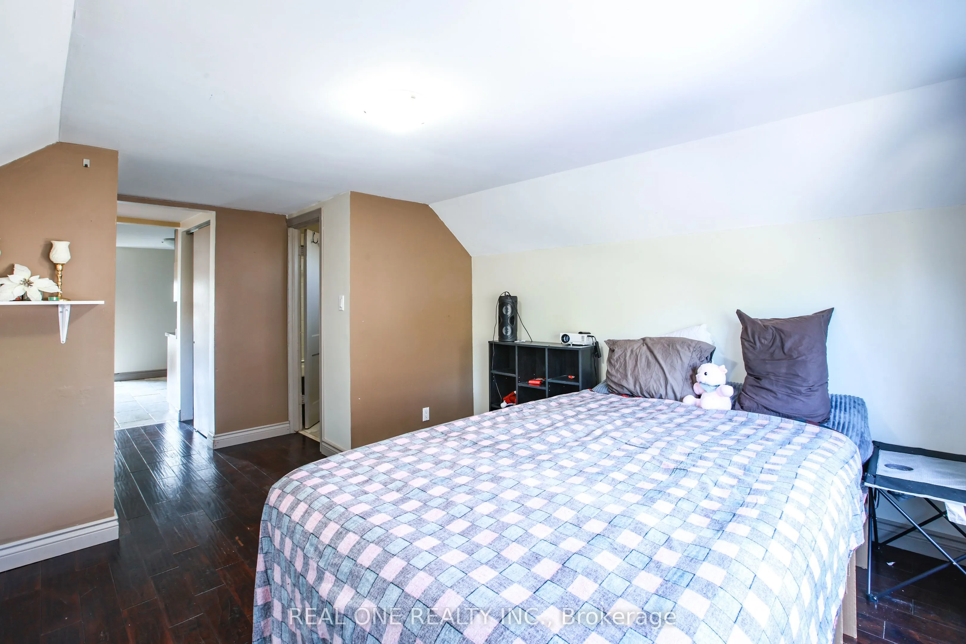 239 Main Street N, #Unit 5