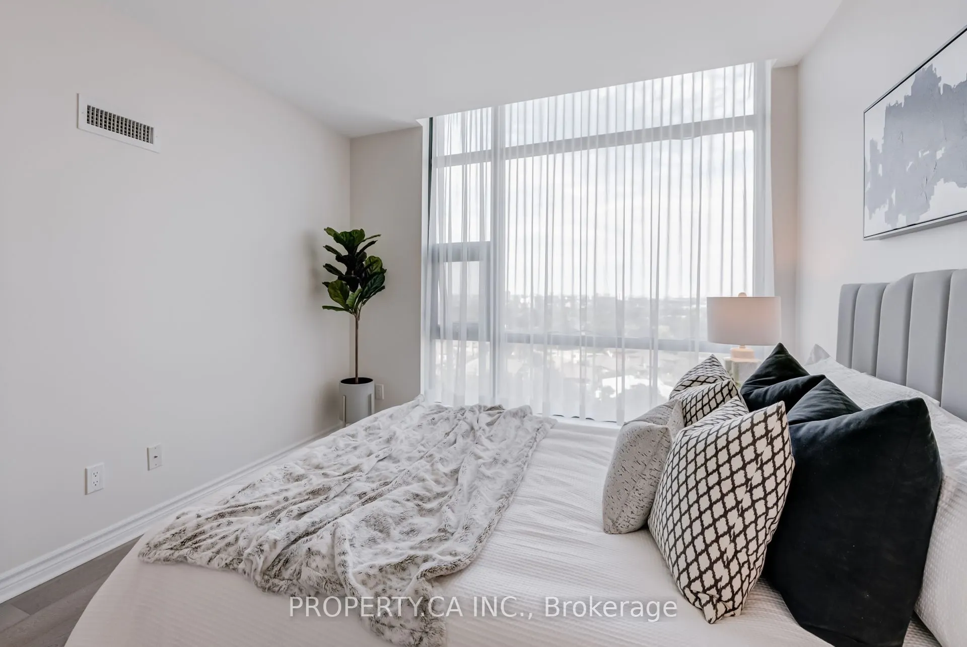 2522 Keele Street, #704