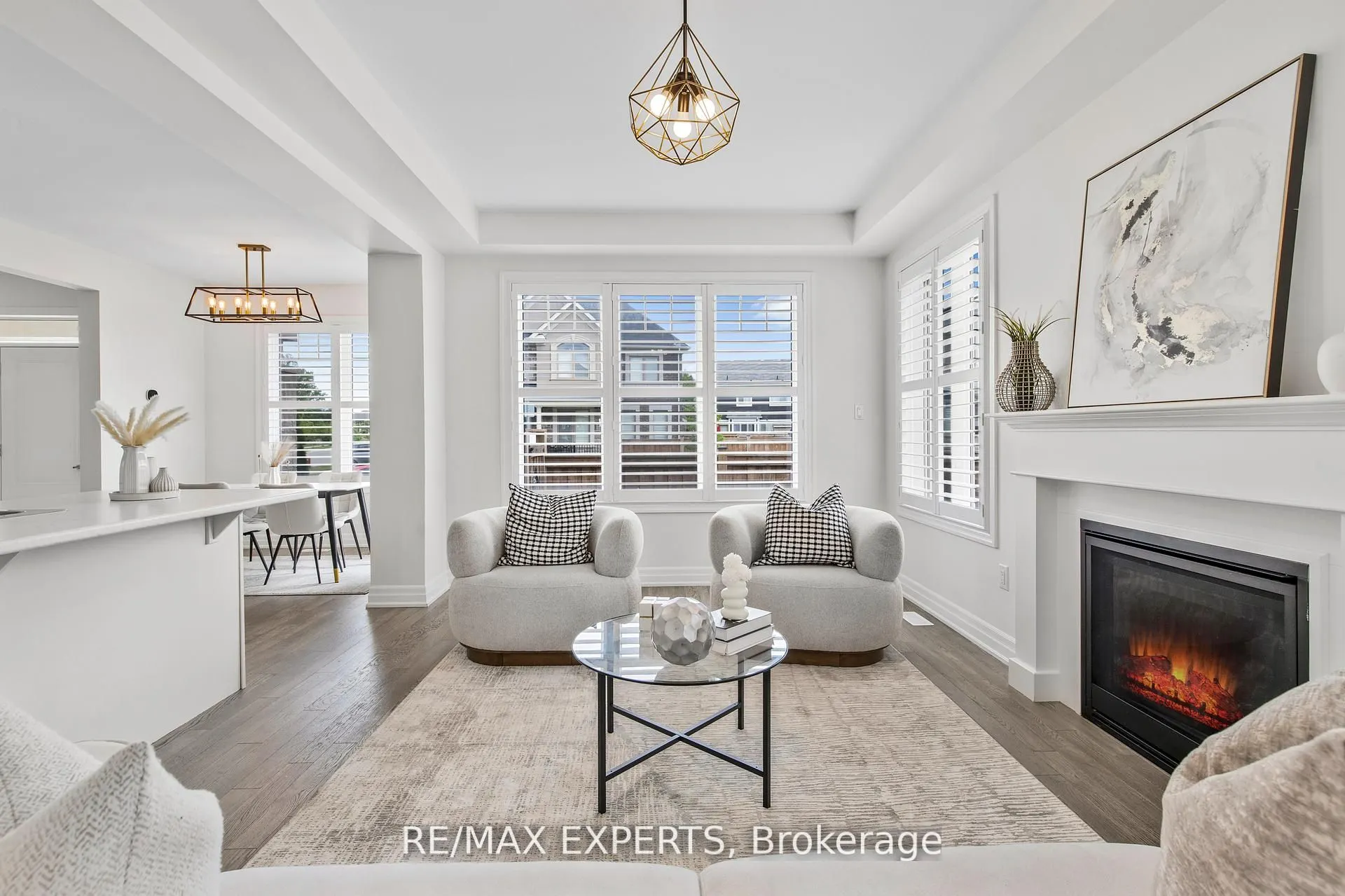 1374 Rose Way