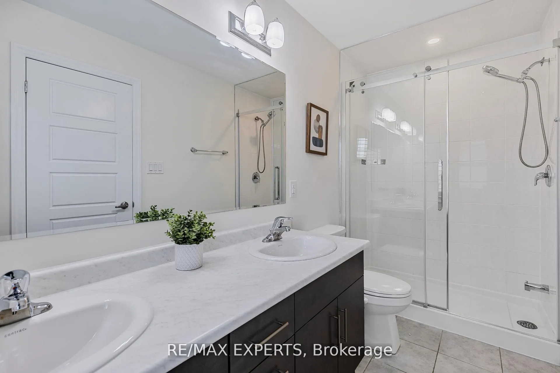 1374 Rose Way