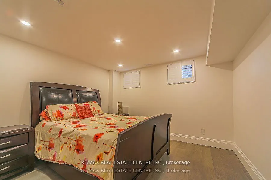 1 Hawthorn Crescent