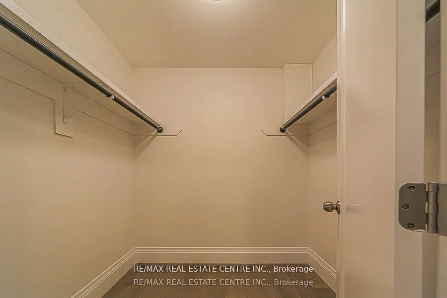 1 Hawthorn Crescent