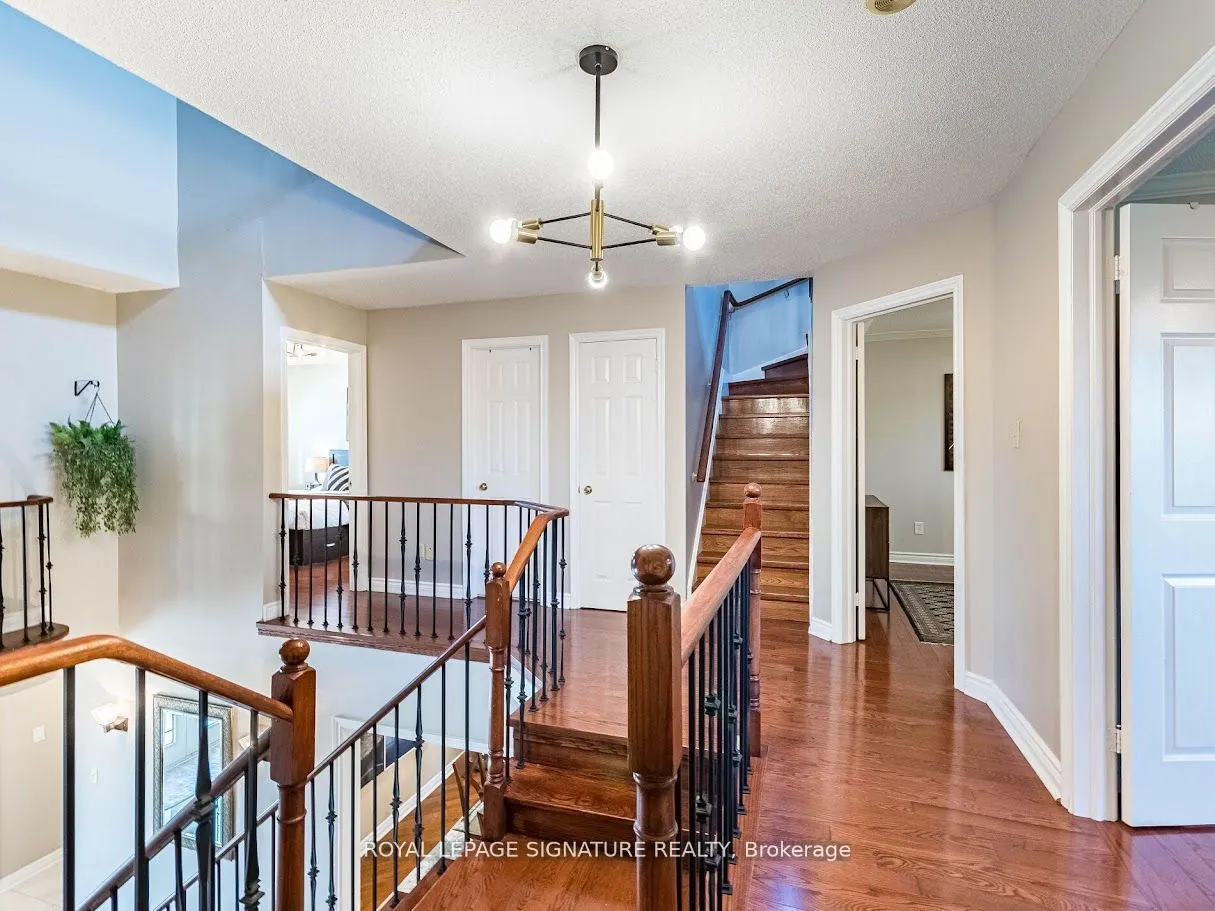 1206 Glenashton Drive