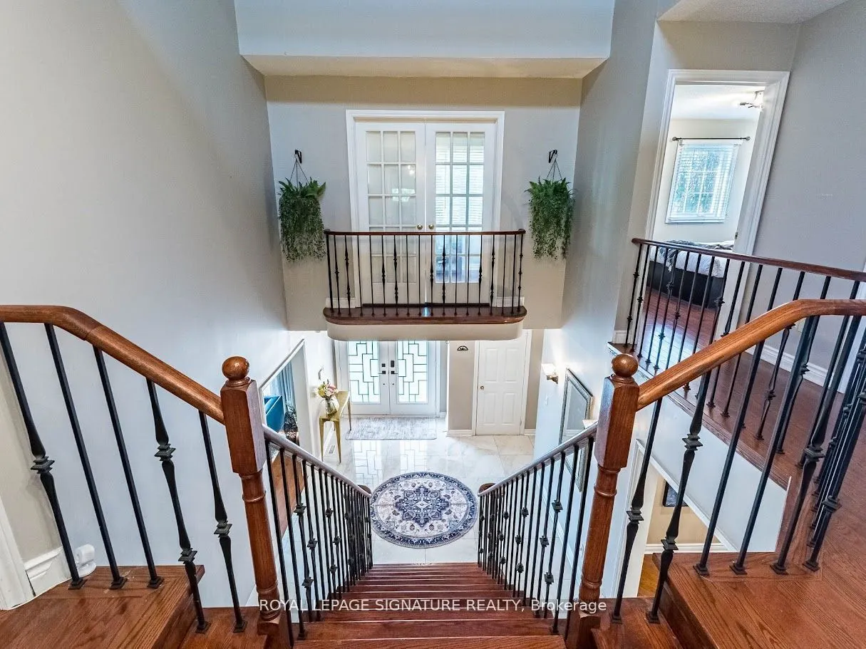 1206 Glenashton Drive