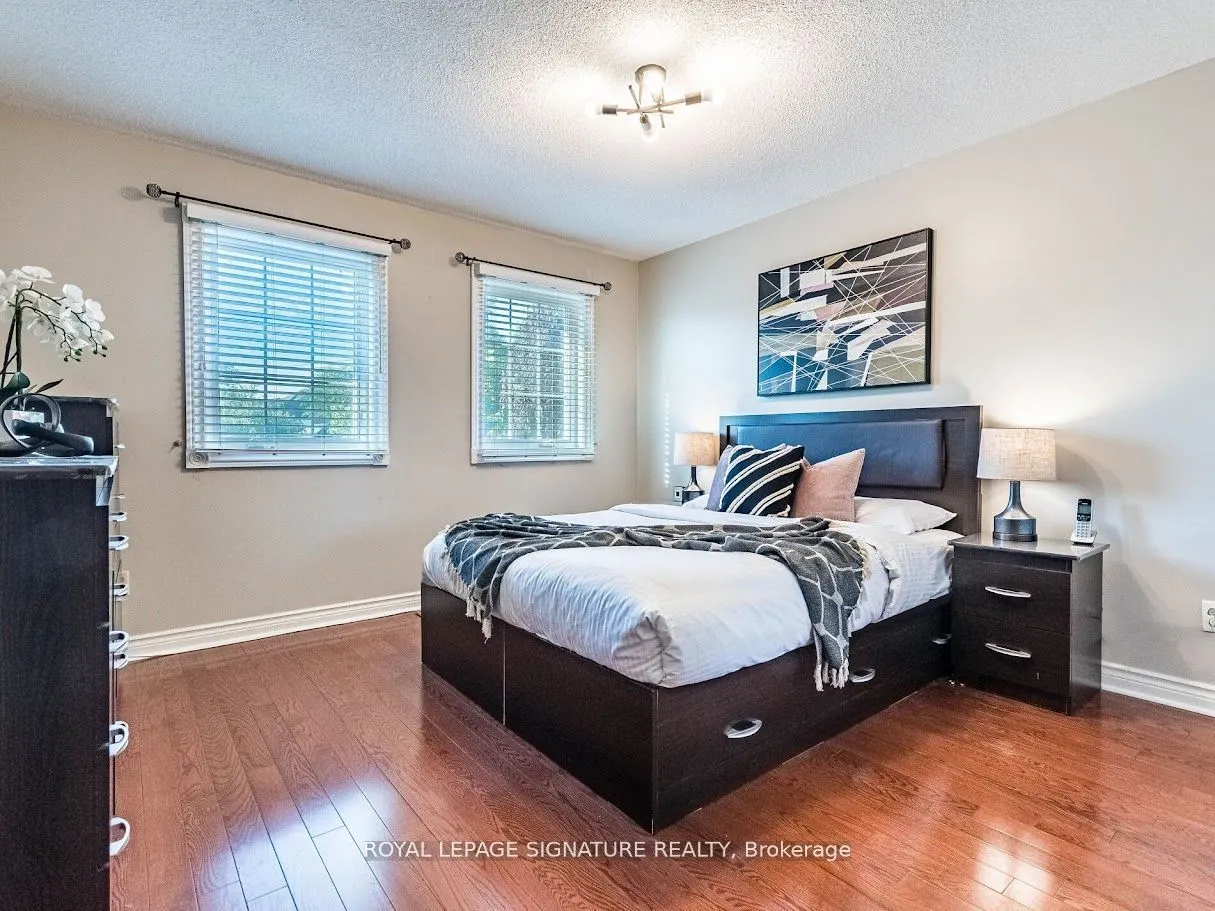 1206 Glenashton Drive