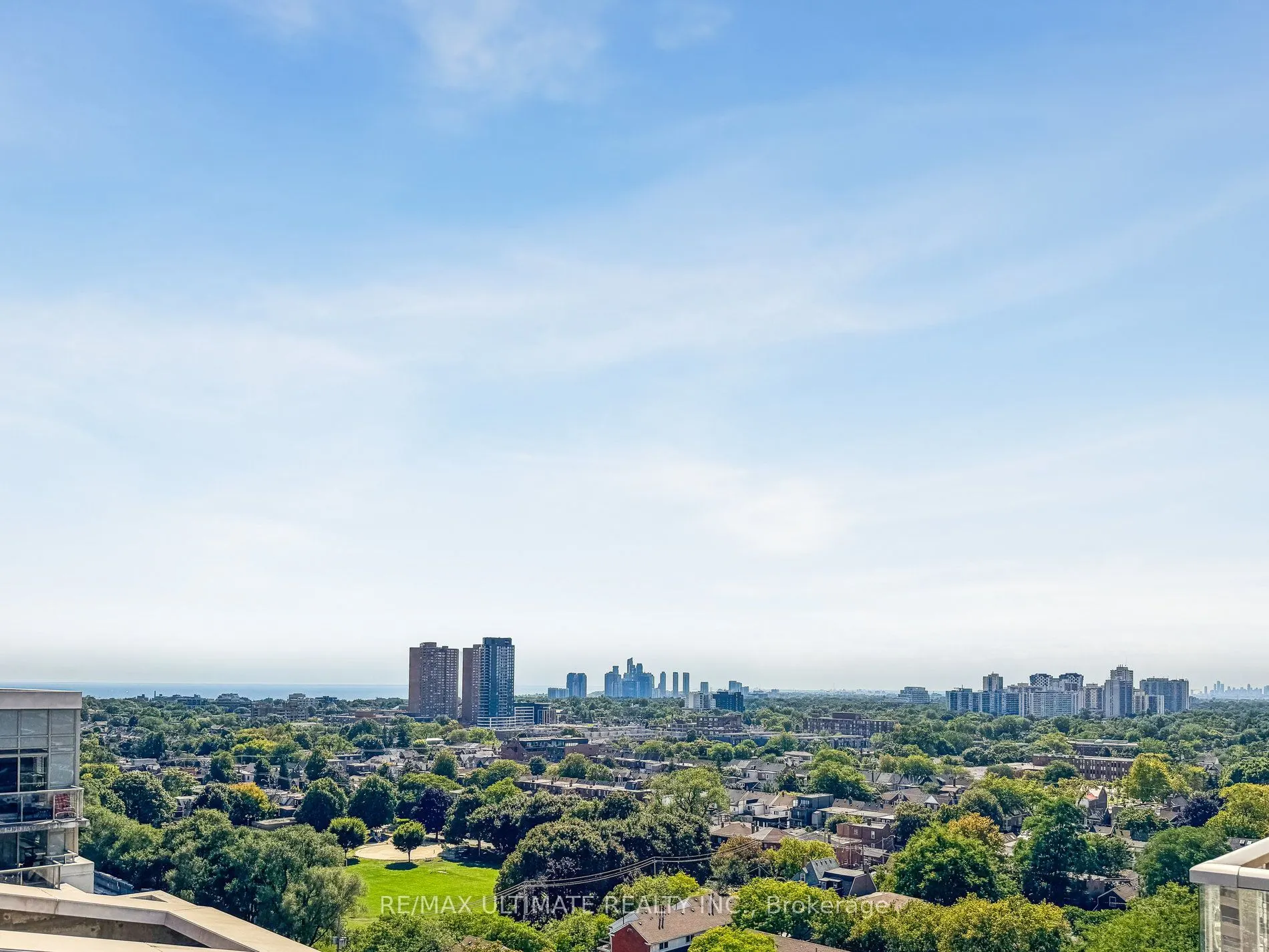 816 Lansdowne Avenue, #1402