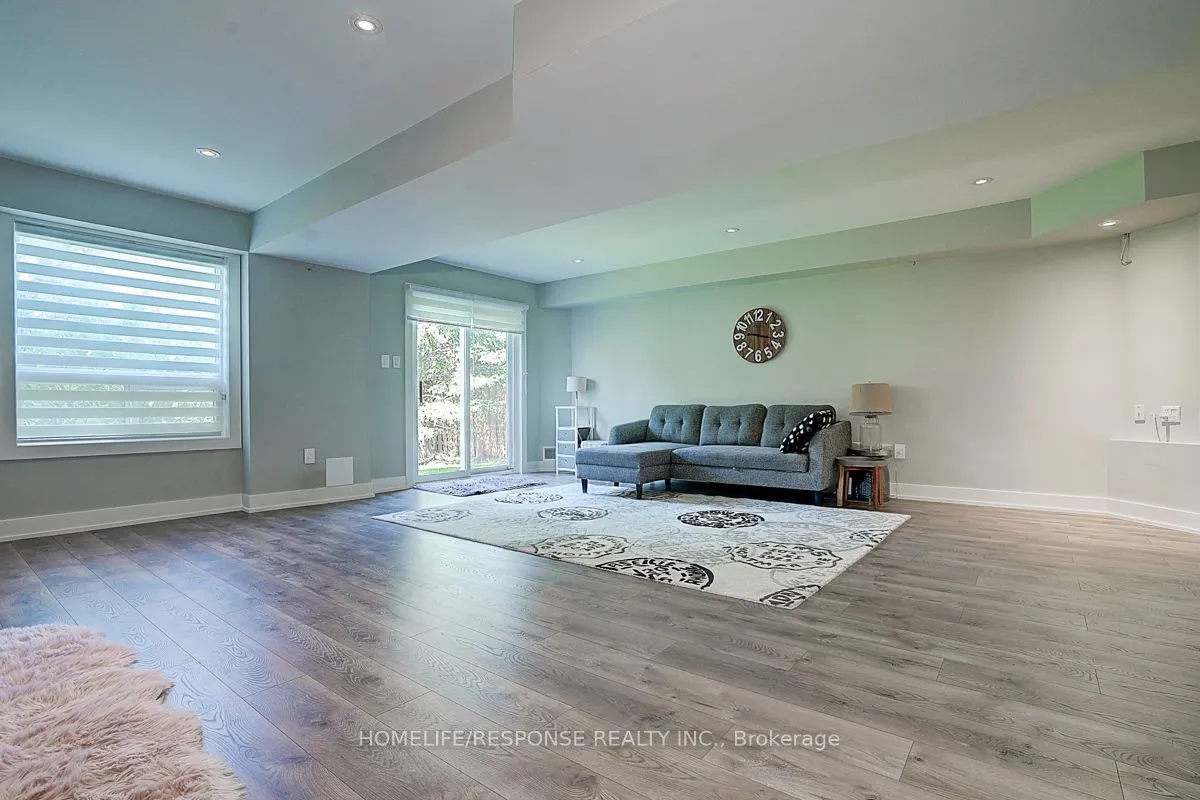 5496 LONGFORD Drive