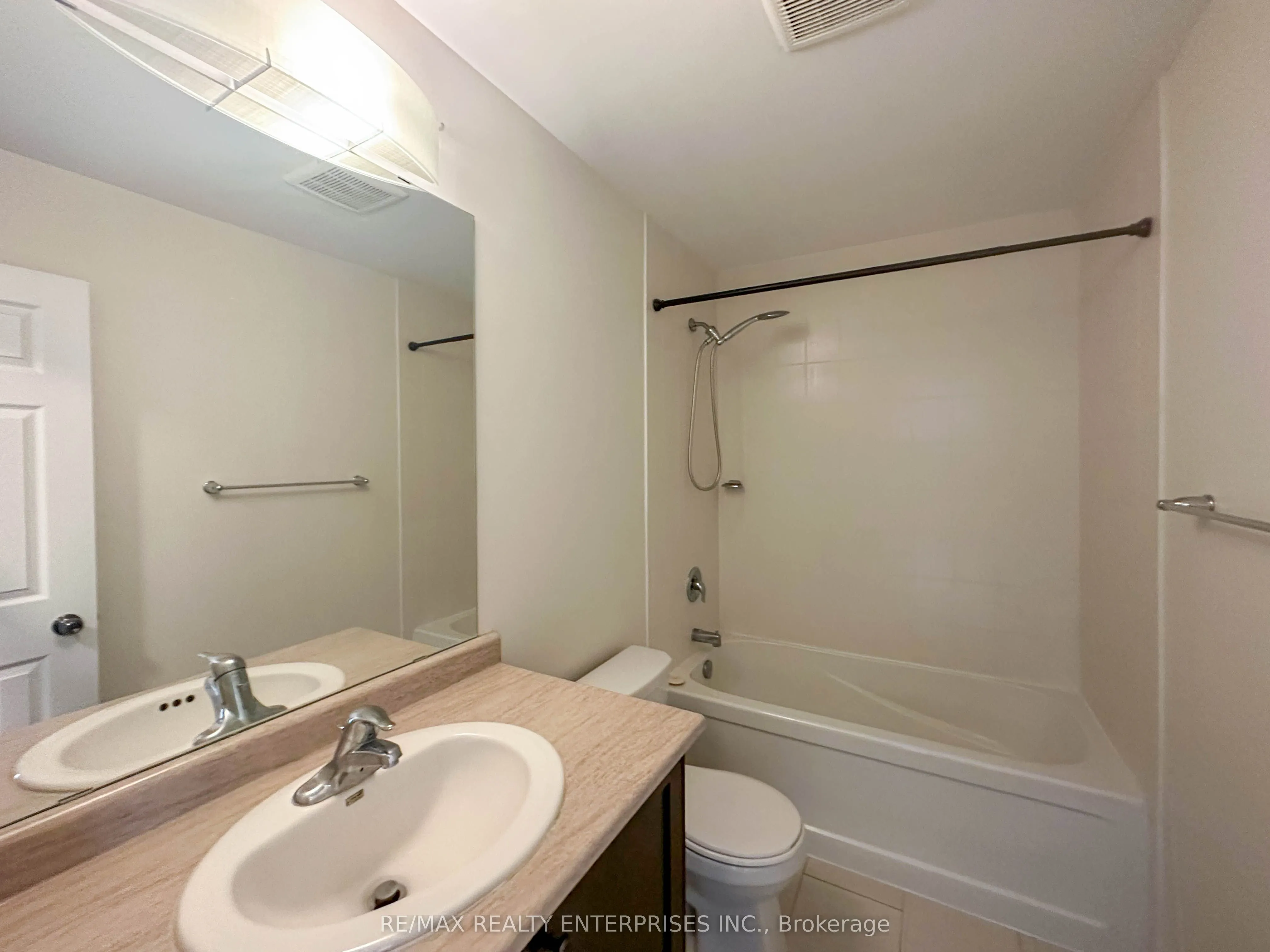 409 Ladycroft Terrace, #27