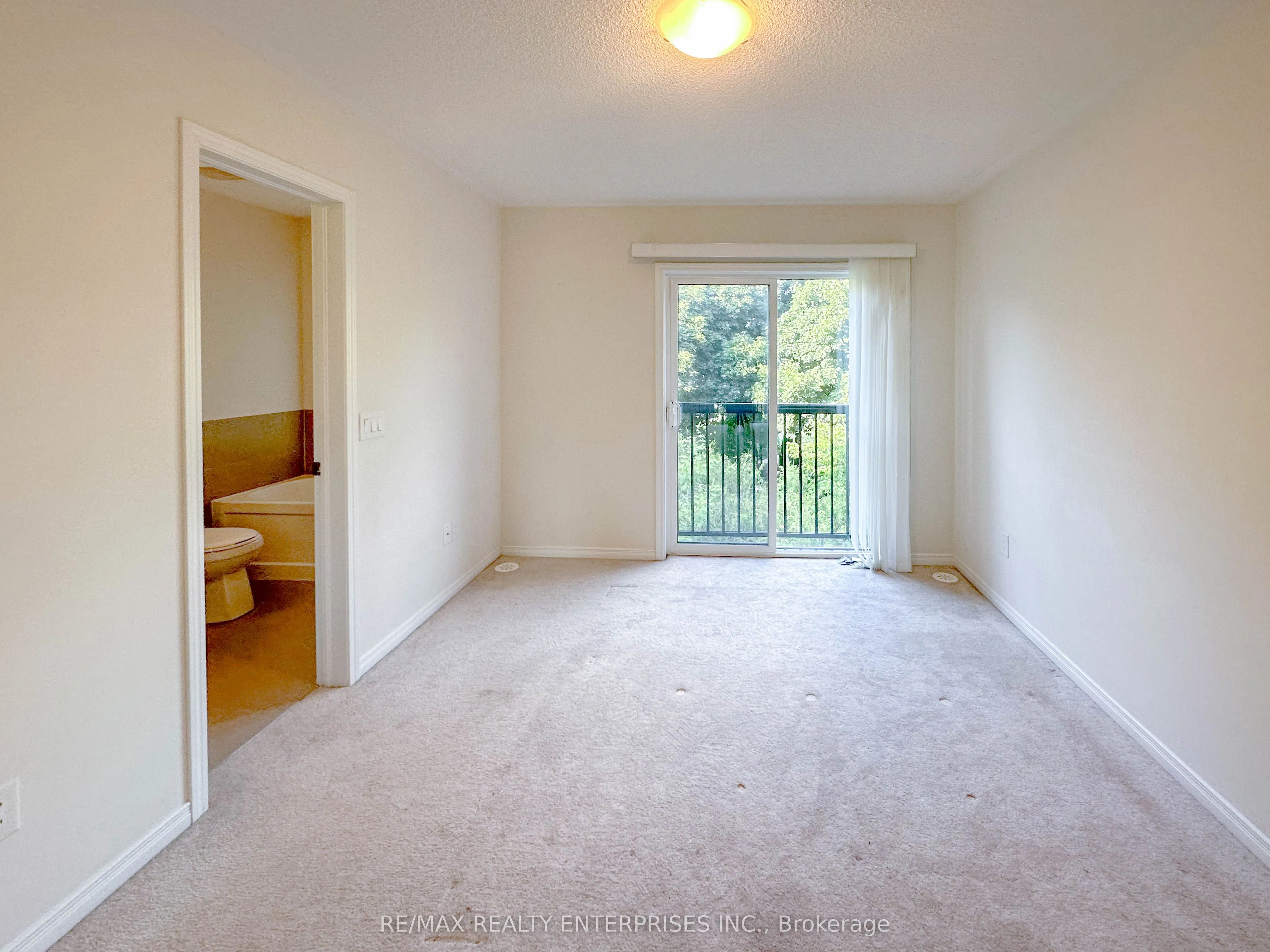 409 Ladycroft Terrace, #27