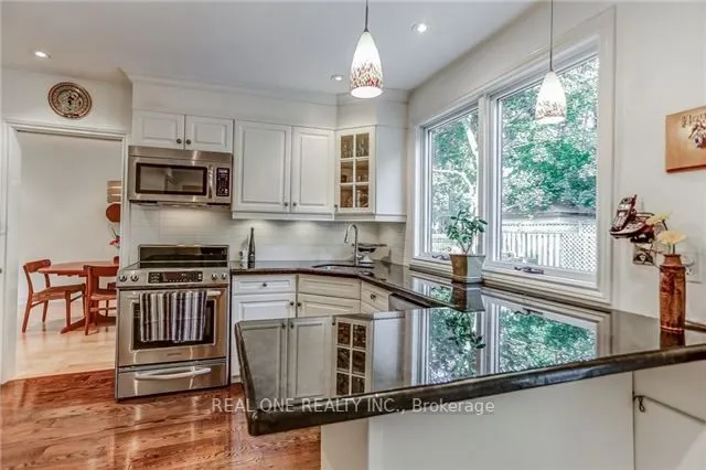 1268 Lorne Park Road