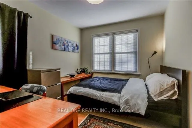 1268 Lorne Park Road