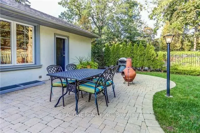 1268 Lorne Park Road