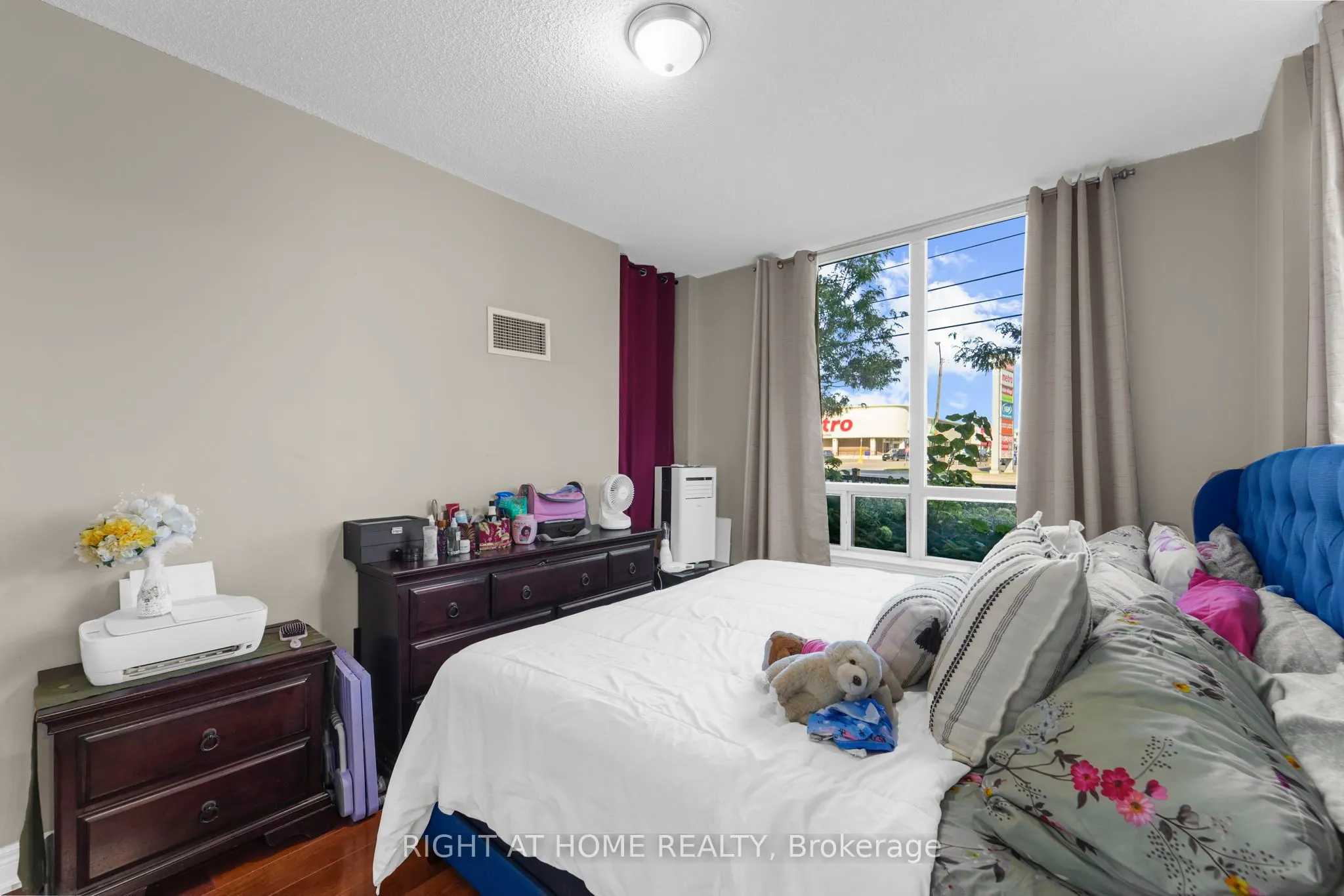 2772 Keele Street, #105