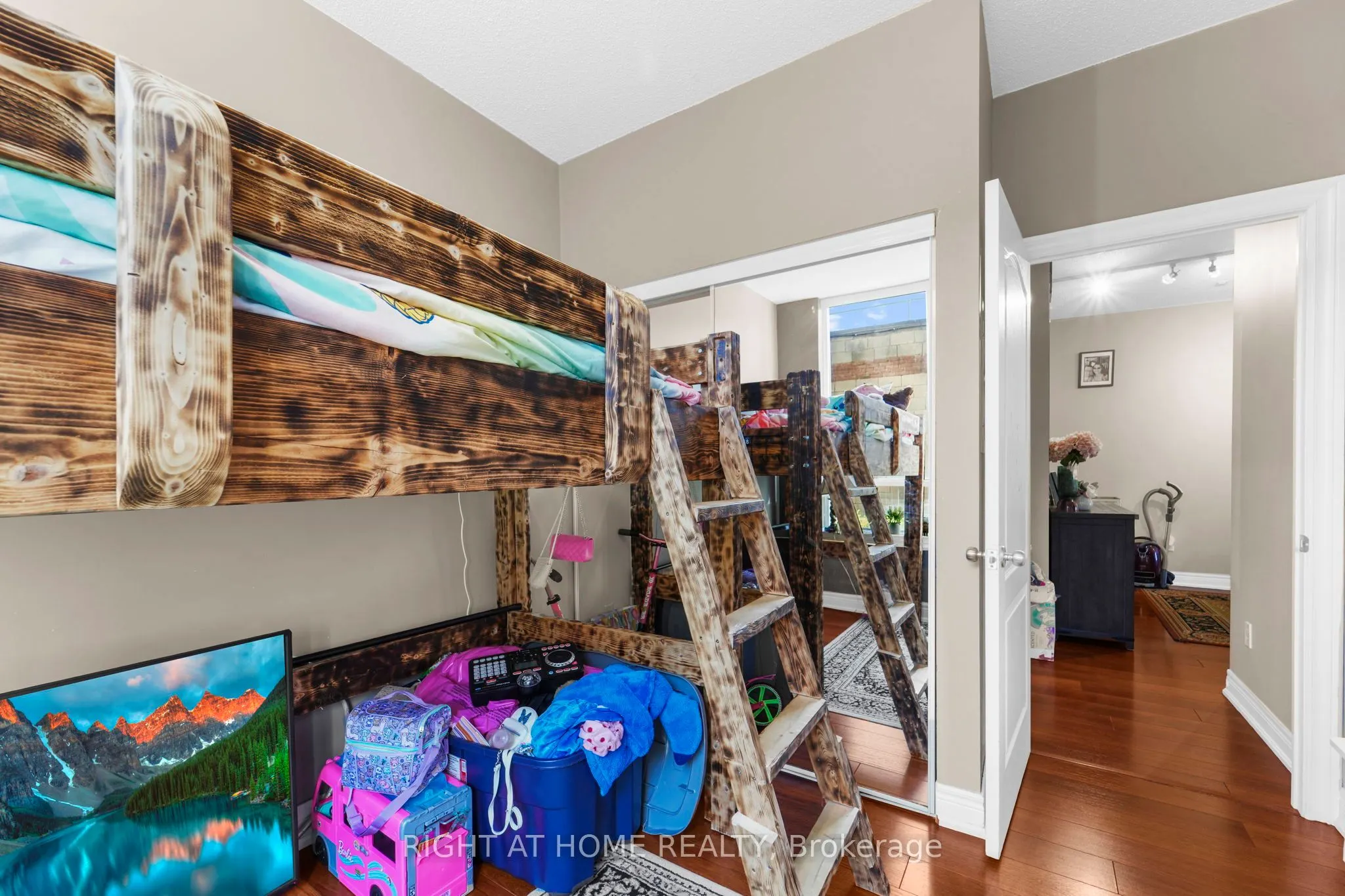 2772 Keele Street, #105
