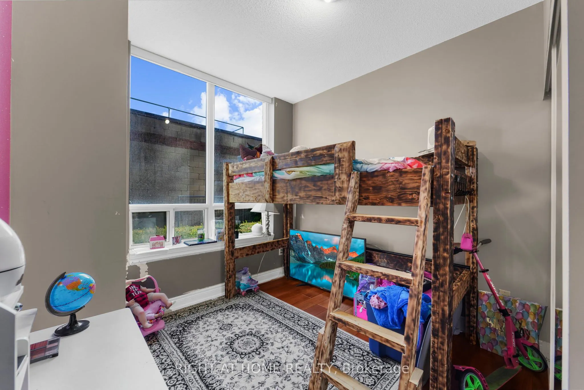 2772 Keele Street, #105