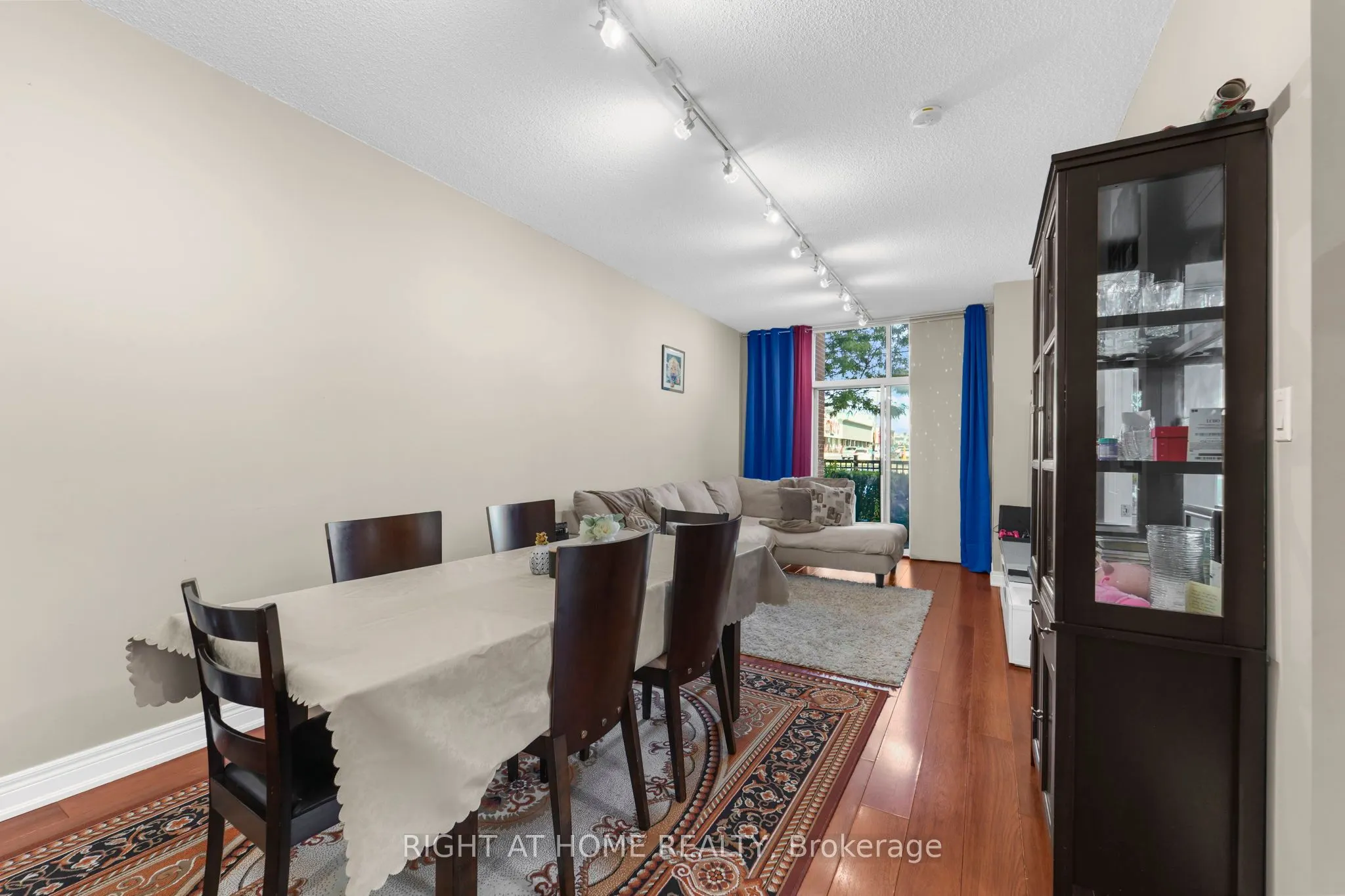 2772 Keele Street, #105